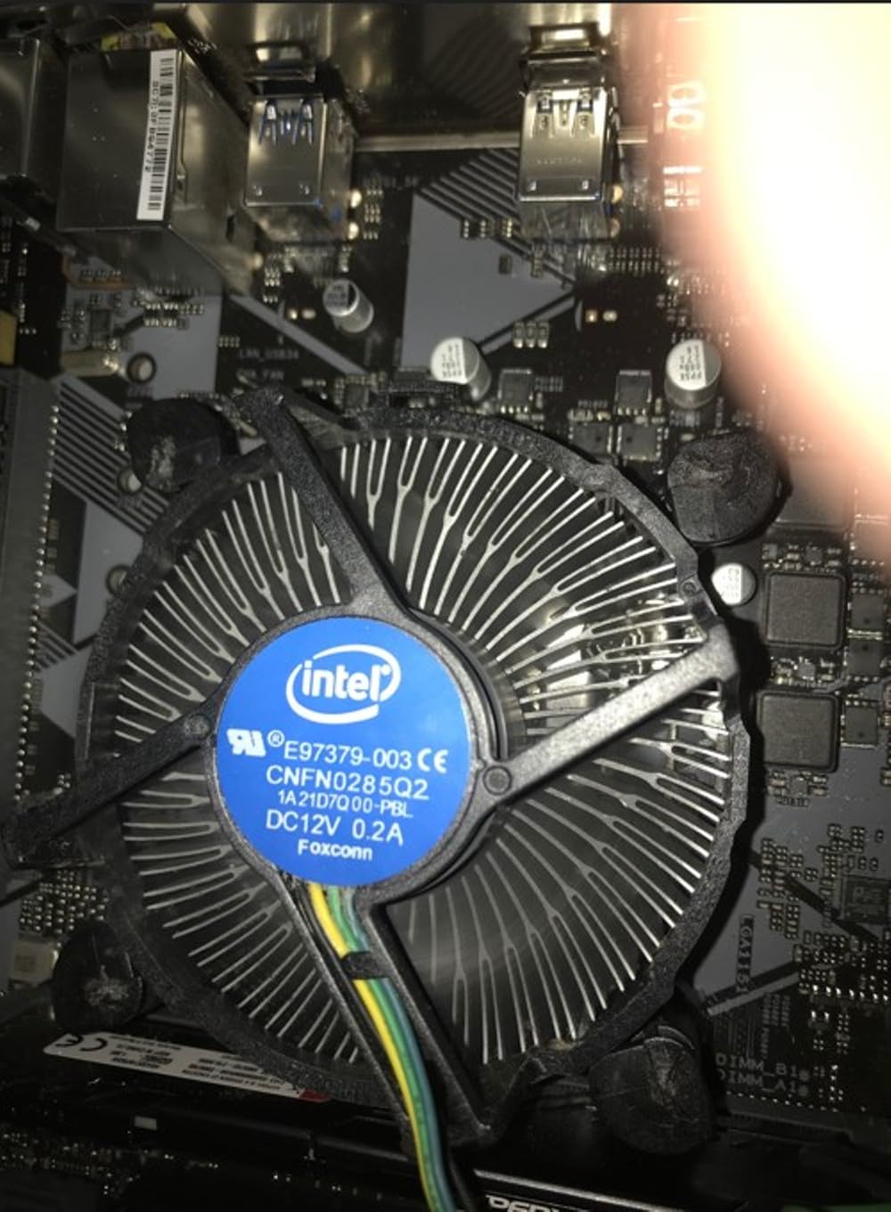 Intel E97379 003 Core I3/I5/I7 Socket 1150/1155/1156 4 Pin Connector Cpu Cooler With Aluminum Heatsink And 3.5 Inch Fan For Desk