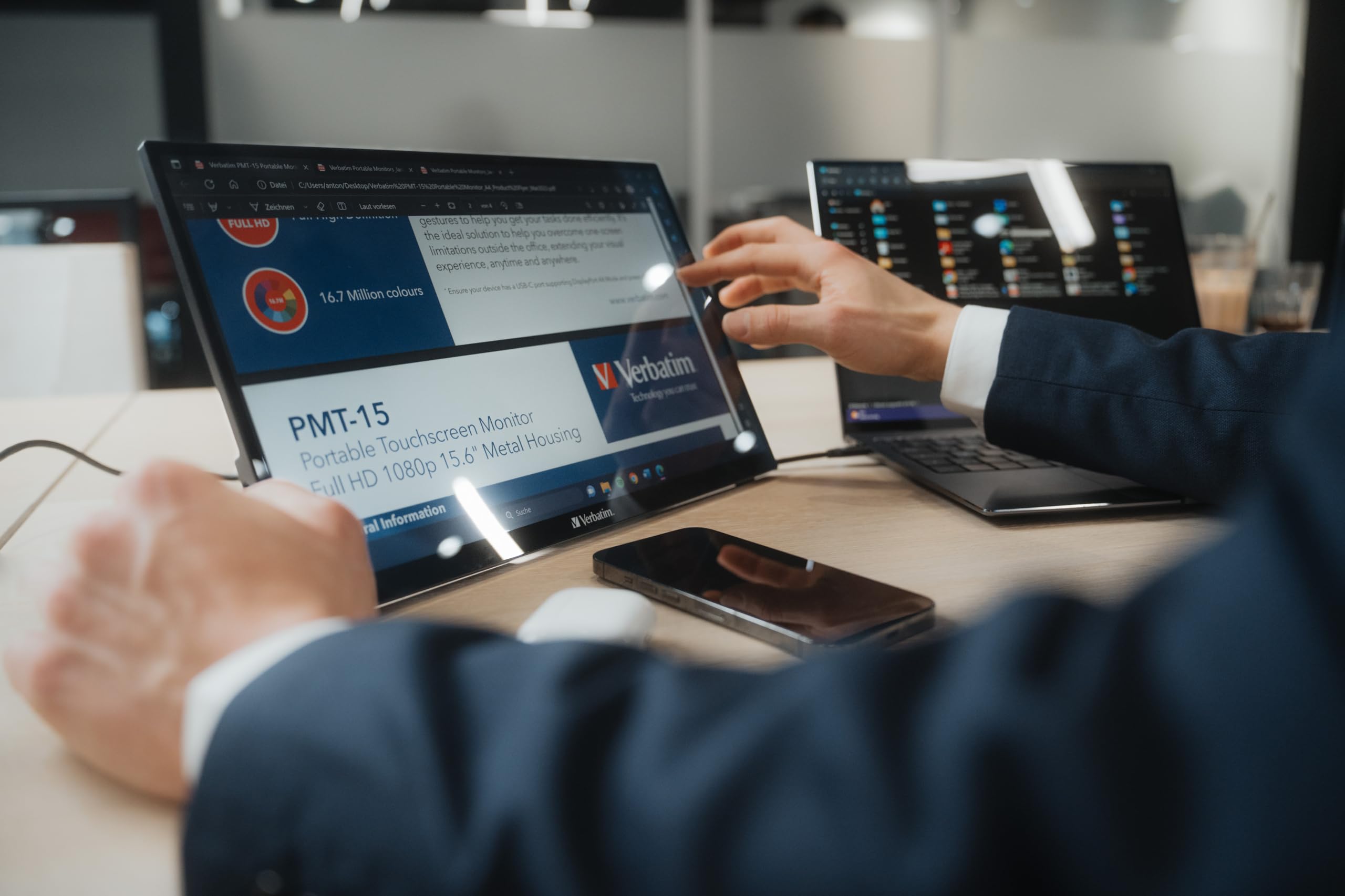 Verbatim Portable Touchscreen Monitor 15.6 Usb-C Hdmi Full Hd 1080P Ips Display With Metal Housing And Adjustable Kick Stand For