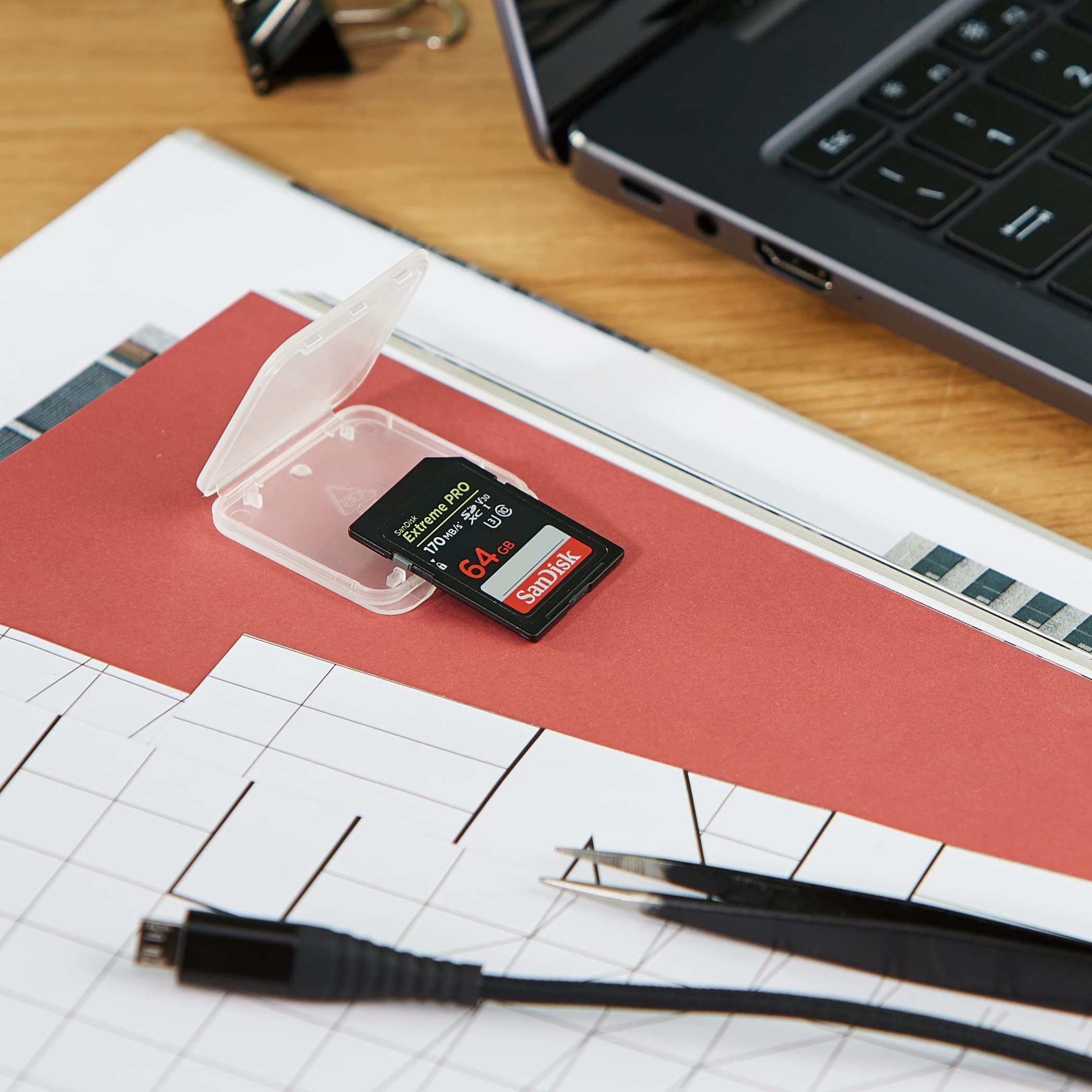 SanDisk 64GB Extreme PRO SDXC UHS-I Card - C10, U3, V30, 4K UHD, High-Speed SD Card - SDSDXXY-064G-G