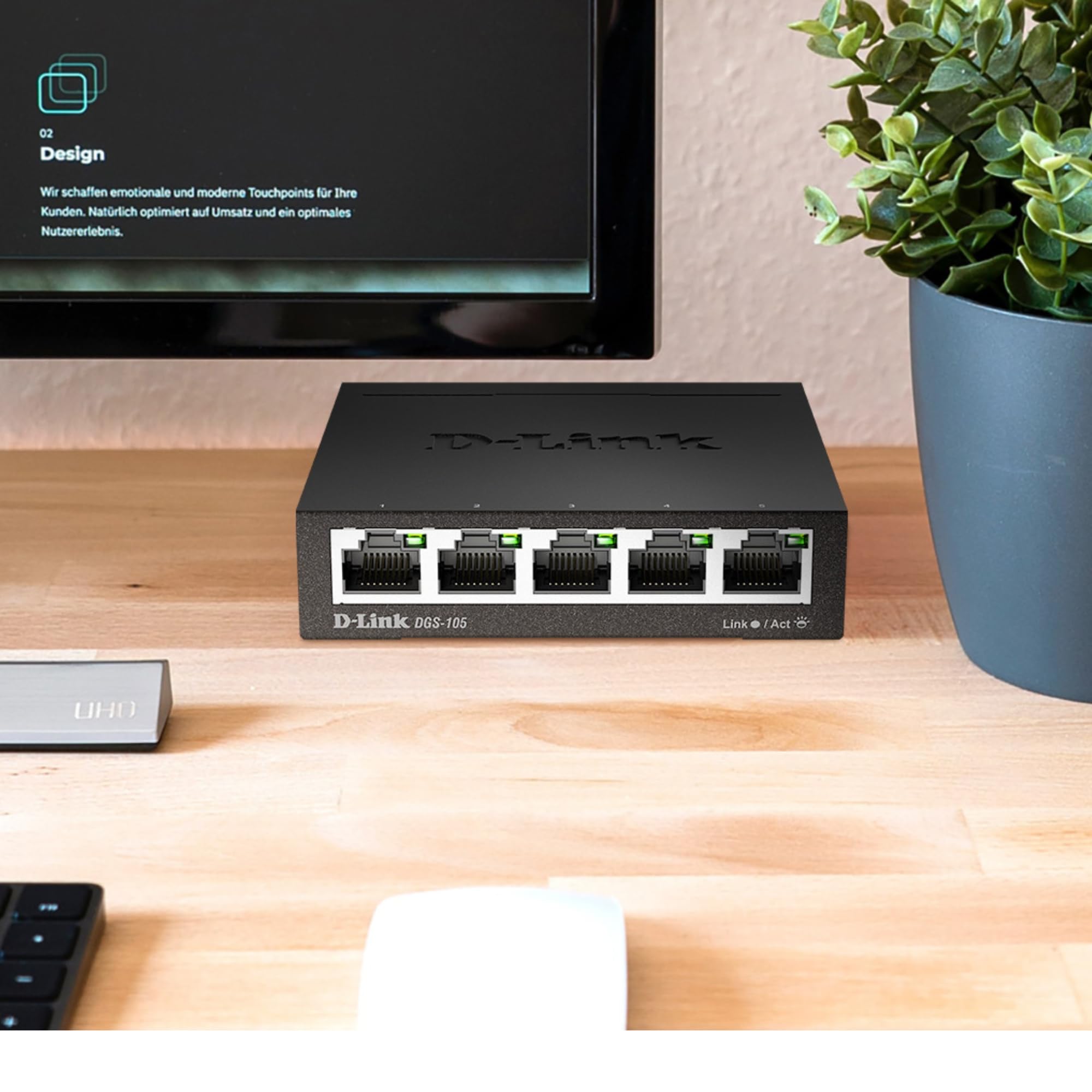 D Link Ethernet Switch, 5 Port Gigabit Unmanaged Metal Desktop Plug And Play Compact (Dgs 105),Black