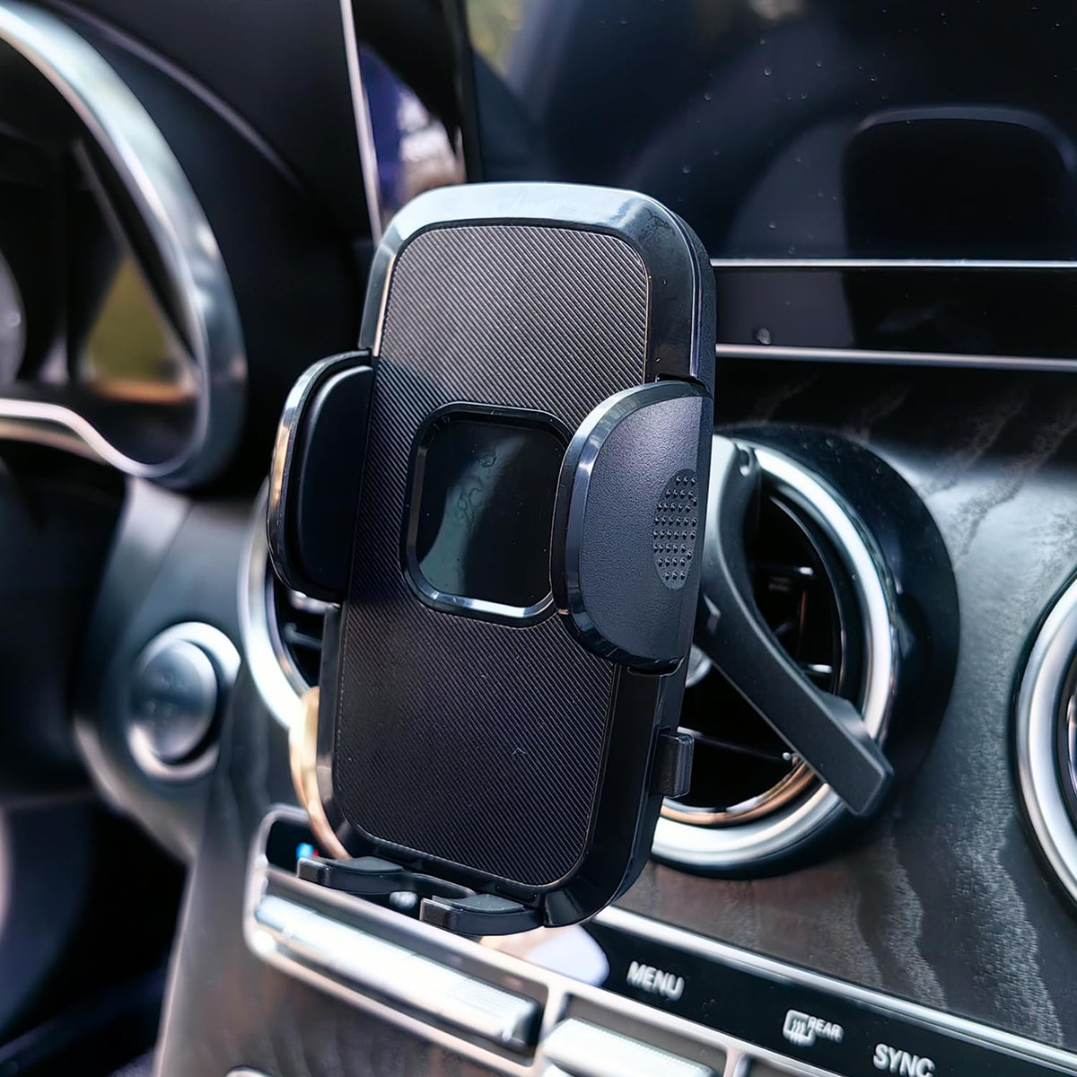 Szyuchen Car Cell Phone Holder Mount For Nissan Sentra 2020-2024 Kicks 2016-2024 Pathfinder 2013-2020 Versa 2019-2024 Maxima 200
