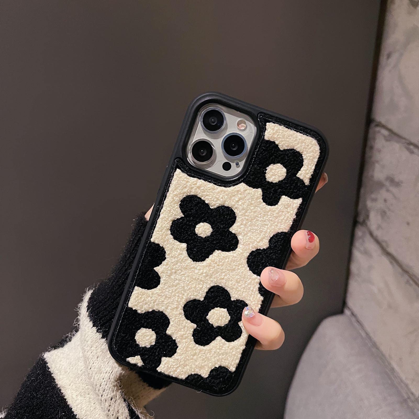 Tewwsdi iPhone 13 Pro Max Retro Warm Fur Fluffy Phone Case TPU Terry Velvet Small Black Flower