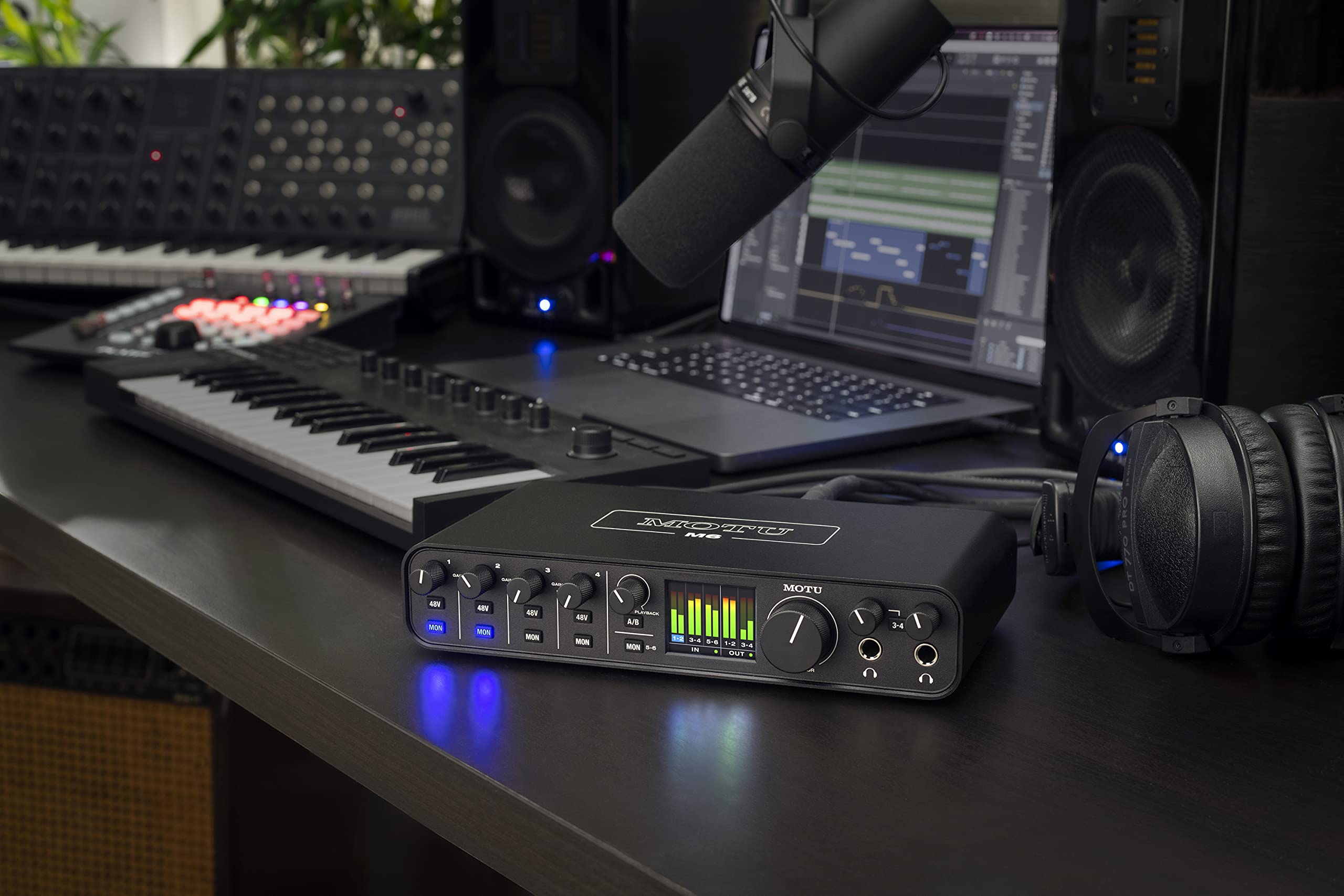 Motu M6 6X4 Usb-C Audio Interface With Studio-Quality Sound