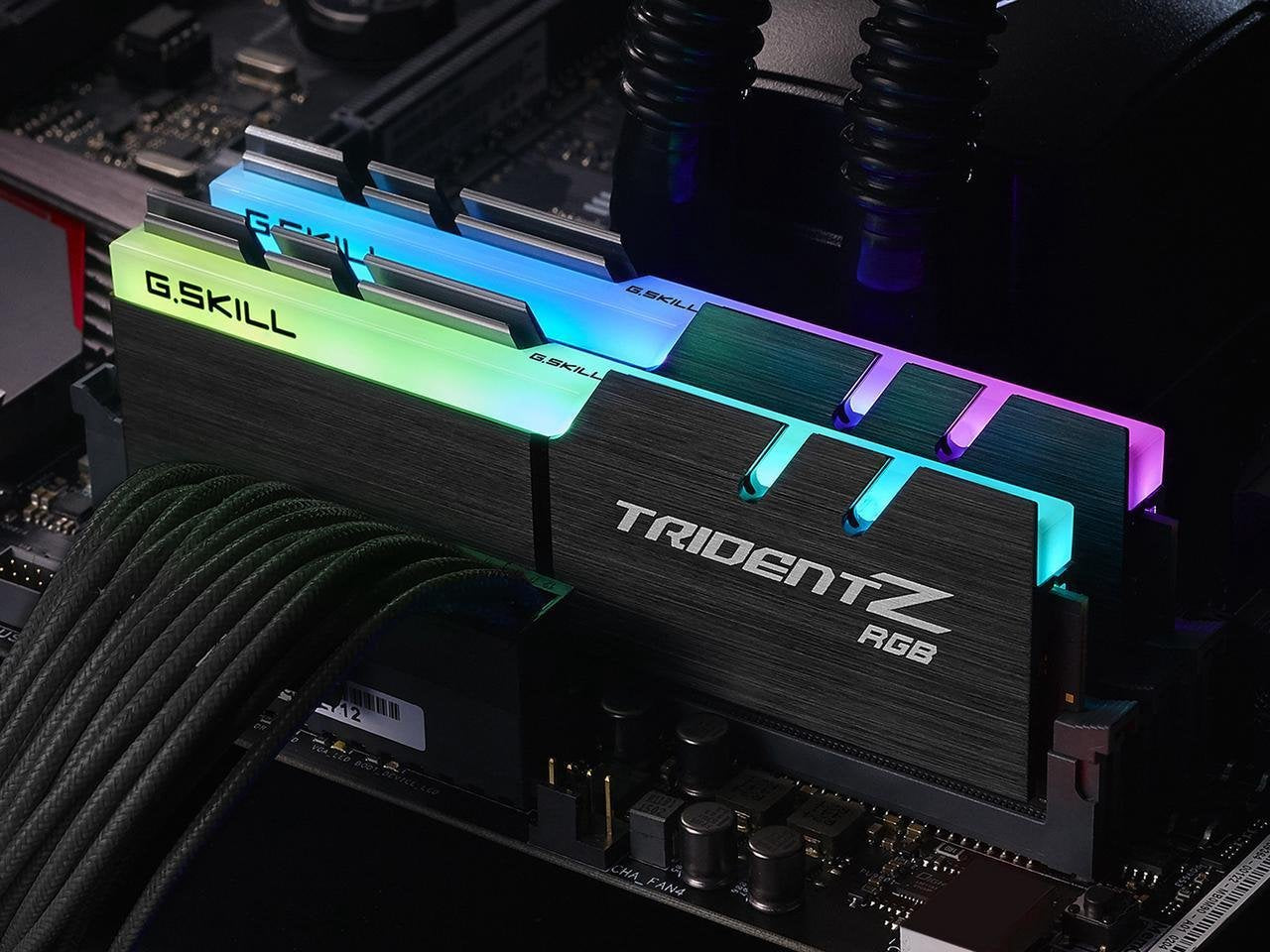 G.Skill Tridentz Rgb Series 16Gb (2 X 8Gb) 288 Pin Ddr4 Sdram Ddr4 3200 (Pc4 25600) Desktop Memory F4 3200C16D 16Gtzrx