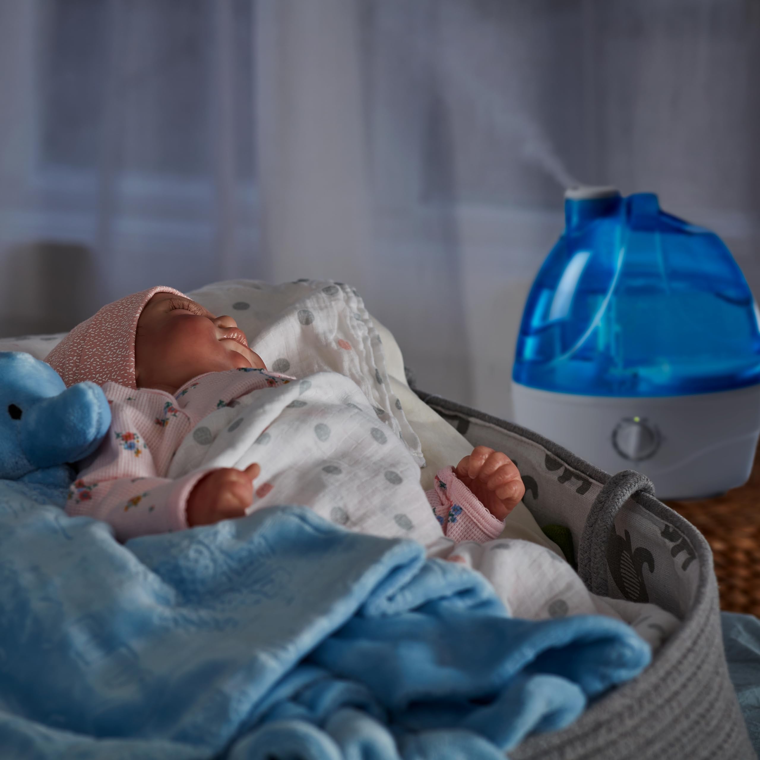 Aquaoasis    Cool Mist Humidifier (2.2L Water Tank) Quiet Ultrasonic Humidifiers For Bedroom & Large Room   Adjustable  360 Rota