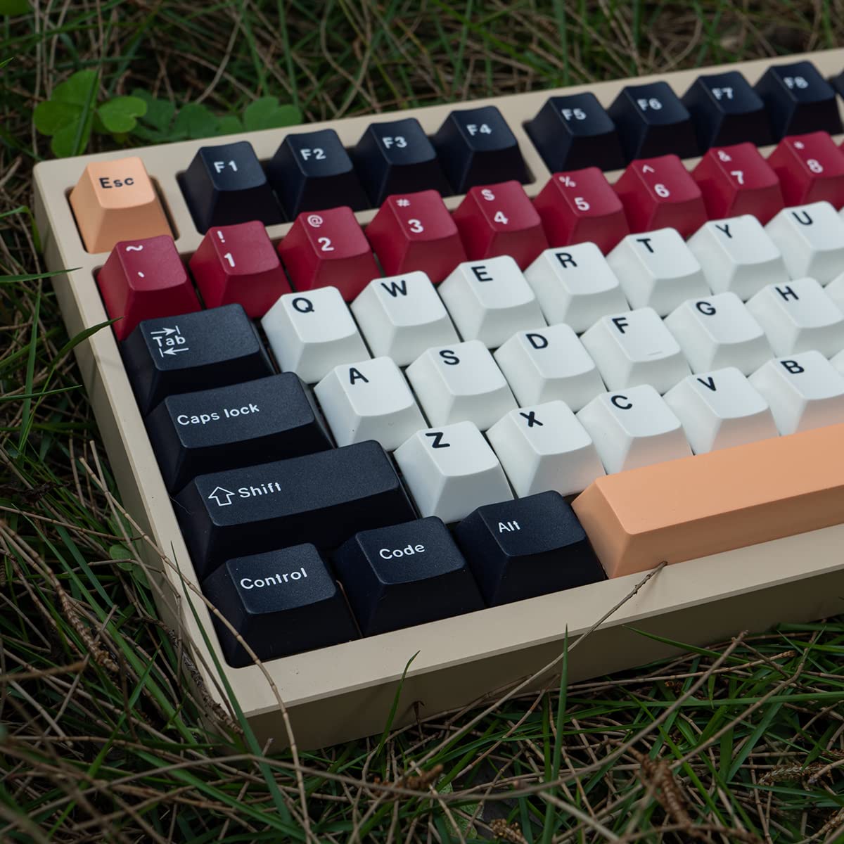 Mintcaps Pbt Black White Keycaps Cherry Profile Keycap Set 129 Keys Dye Sub Custom Keyboard Keycaps For 61 64 68 84 87 96 104 Ch