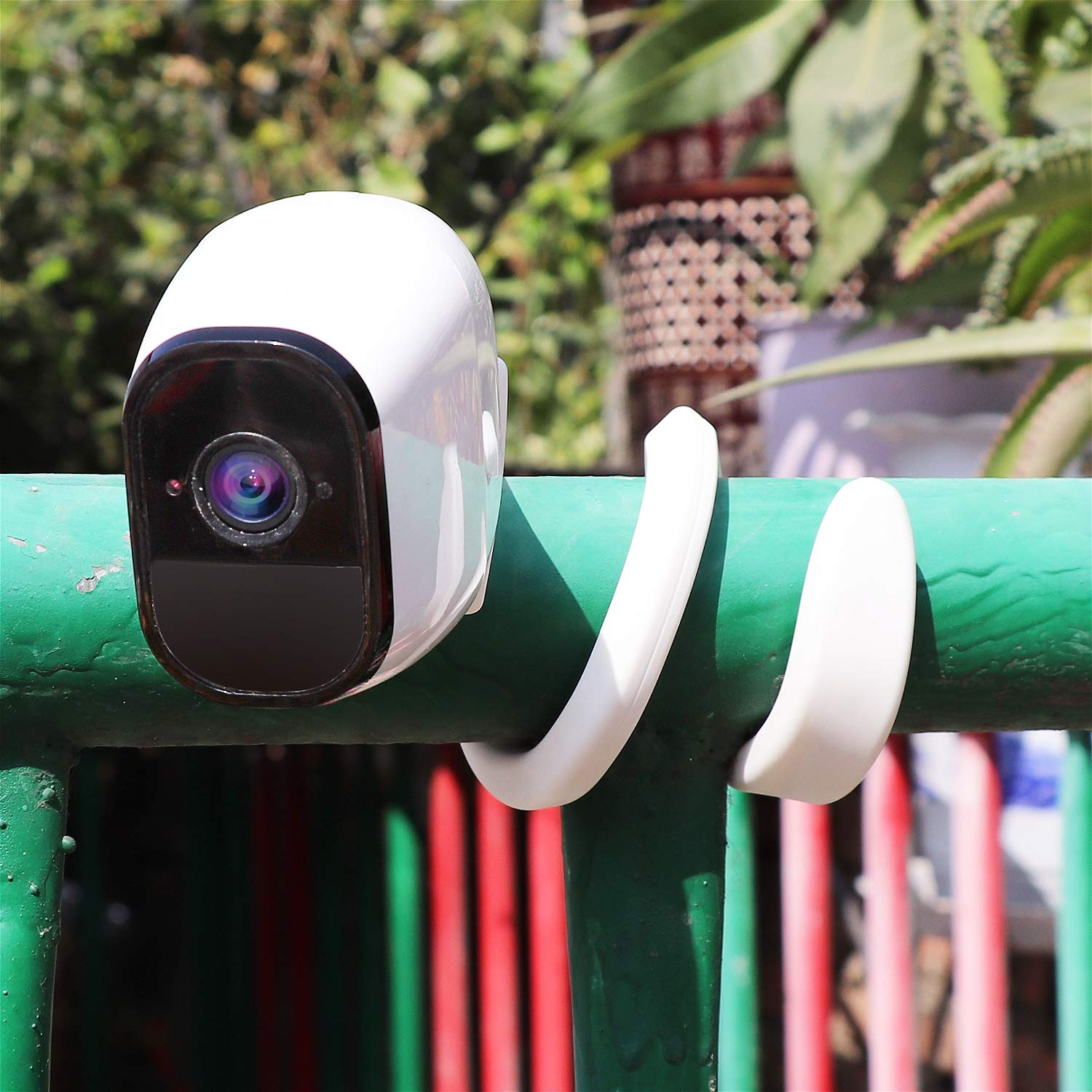 Uogw 2 Pack Flexible Twist Mount For Arlo Pro 4,Arlo Essential Spotlight Camera,Arlo Pro 2,Arlo Ultra,Arlo Pro,Arlo Pro 3,Arlo Go 2,Arlo Wall Mount Bracket,Attach Your Arlo Camera Everywhere White