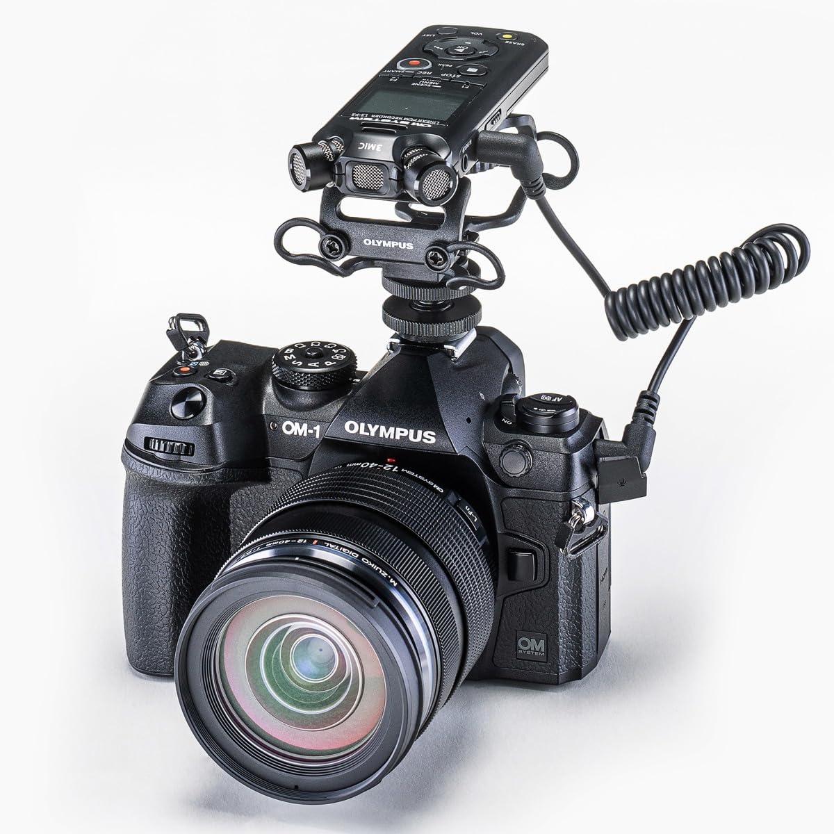 Olympus Ls P5 Linear Pcm Recorder With Noise Cancellation, Up To 37 Hours Battery Life And 20000Hz Frequency Response