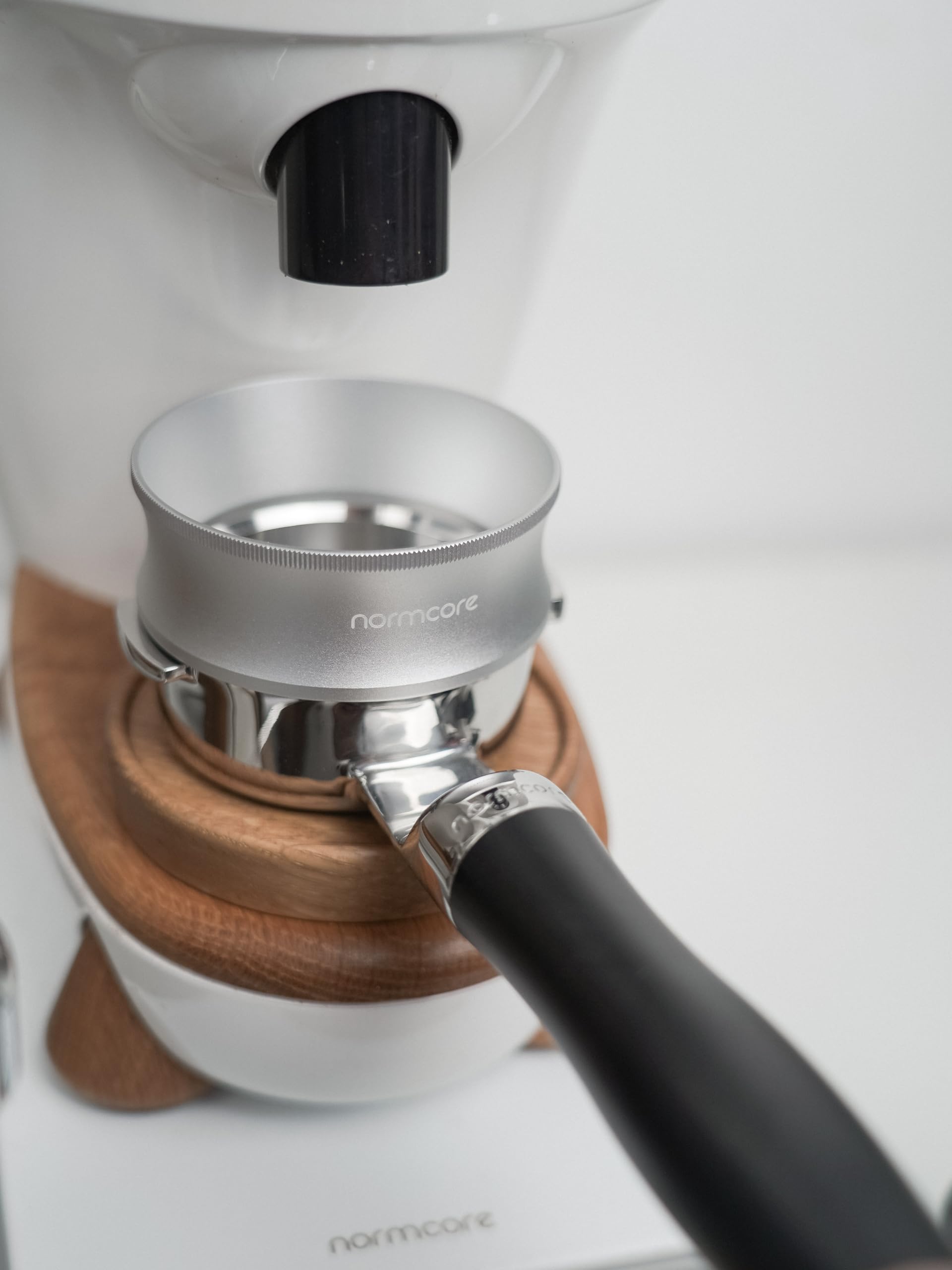 Normcore 58Mm Magnetic Dosing Funnel V2, Espresso Coffee Dosing Ring, 29Mm Anodized Aluminum With 14 Neodymium Magnets Fits 58Mm