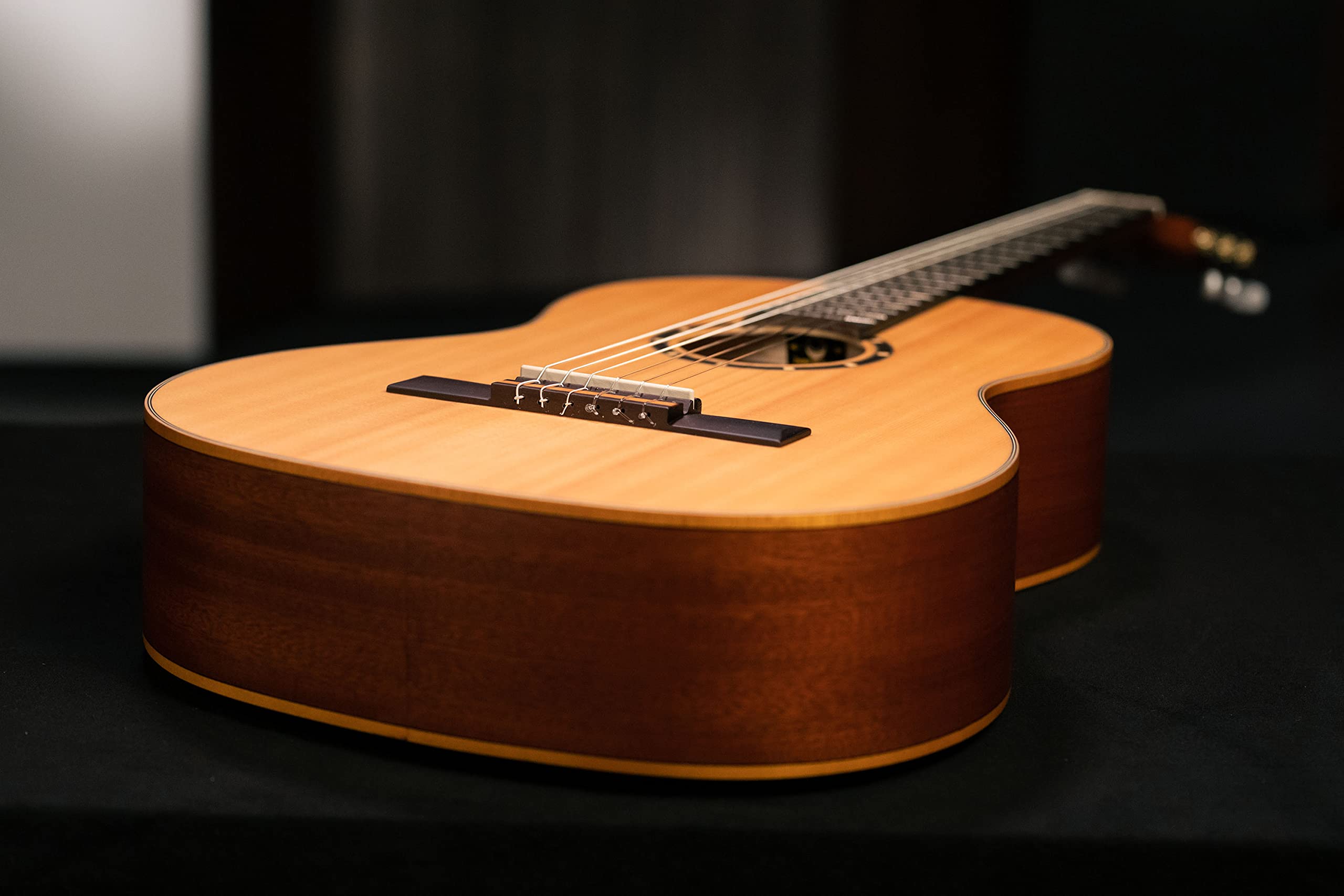 Ortega Guitars 6 Family Series Size Nylon String Classical Guitar W/Bag, Right, Spruce Top-Natural-Satin, Full - Slim Neck (R121