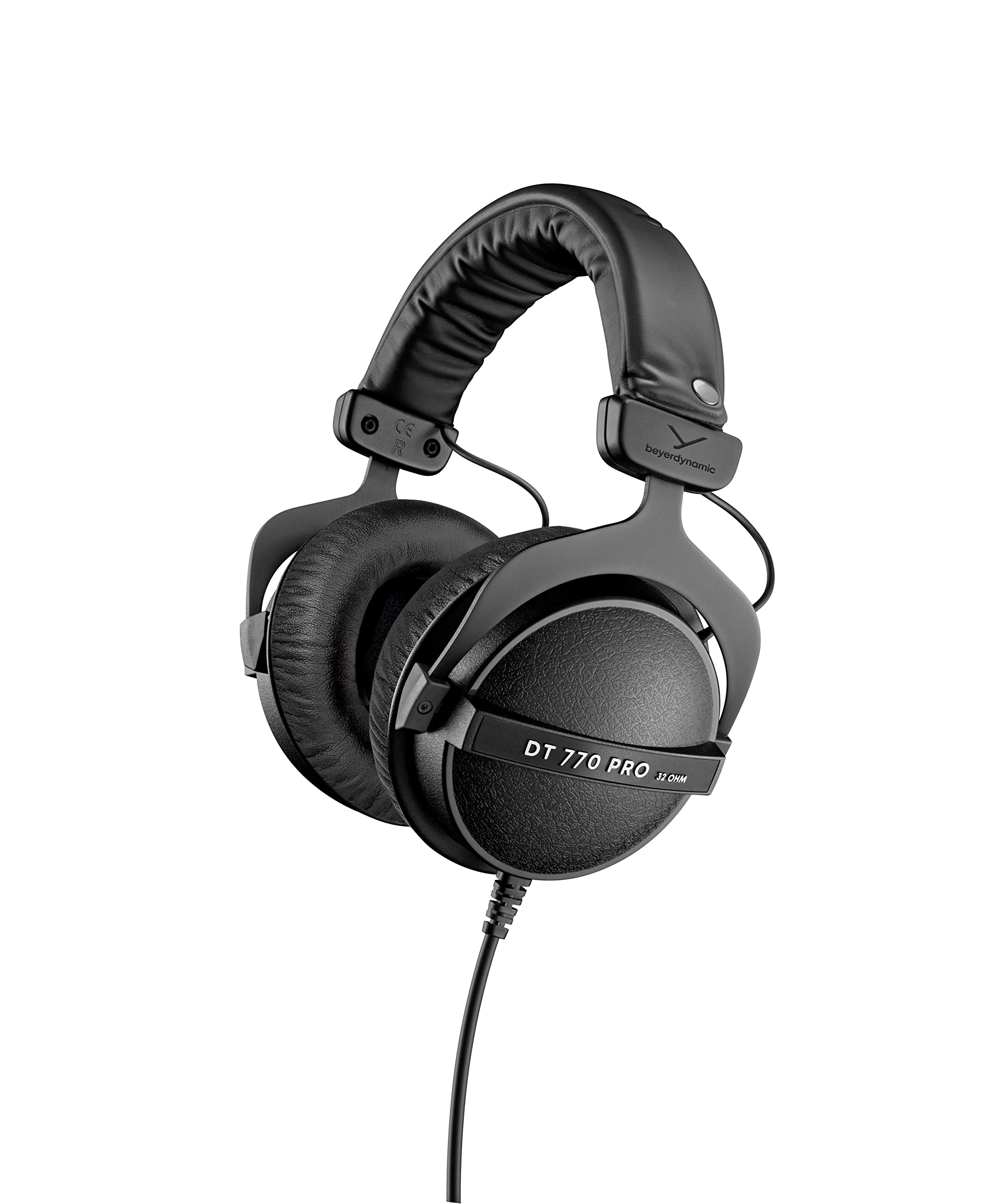 Beyerdynamic Dt 770 Pro 32 Ohm Over Ear Headphones In Black. Enclosed Design, Wired For Professional Sound In The Studio And On