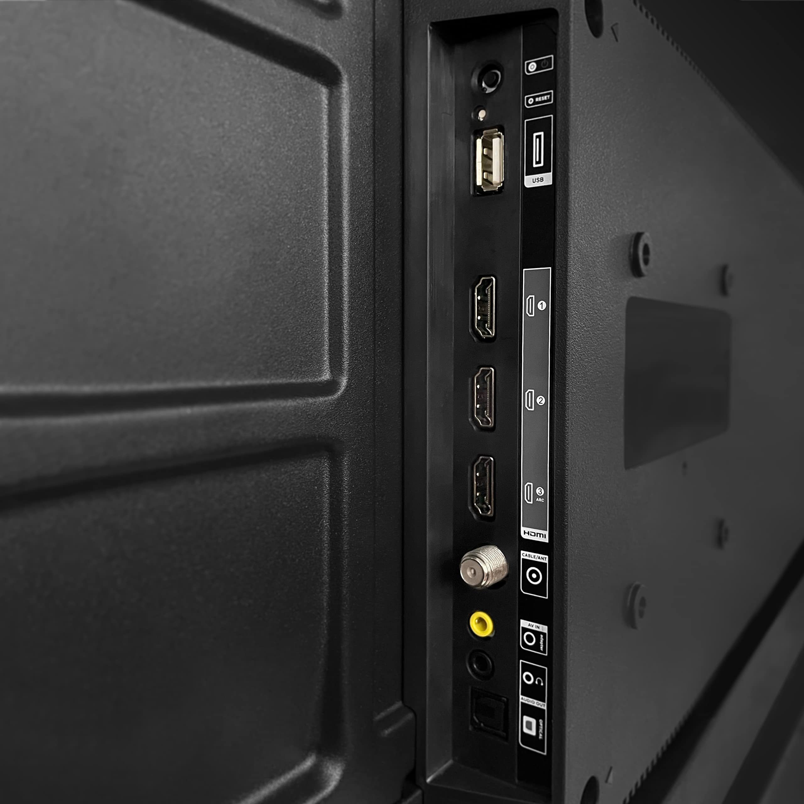 Tcl 32'' Class 3 Series Full Hd 1080P Led Smart Roku Tv   32S359,Black