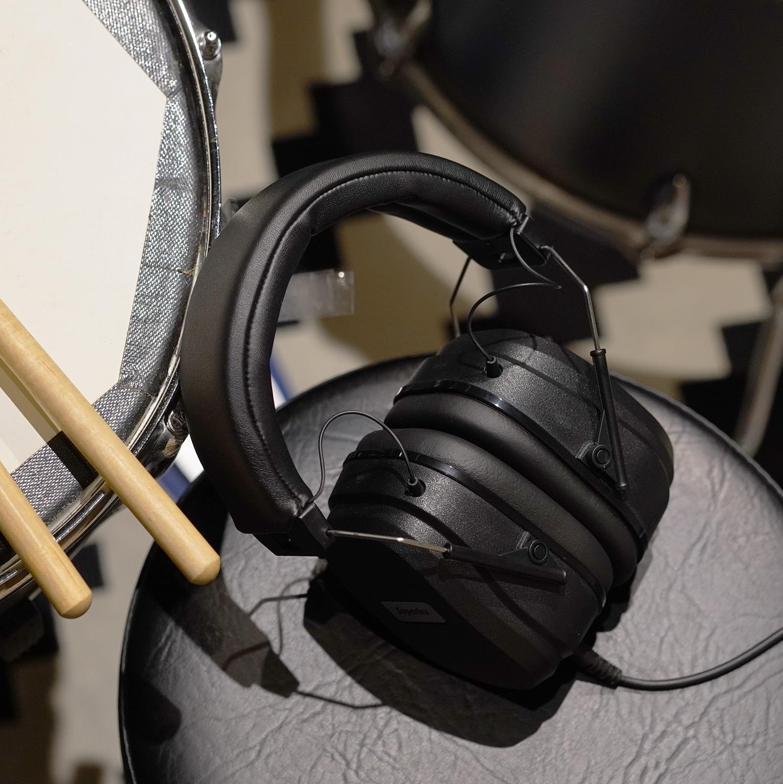 Superlux Hd667 Professional Drummer Isolation Headphones Wired - Over Ear Headphones With Noise Cancelling, Closed Back, Noise R