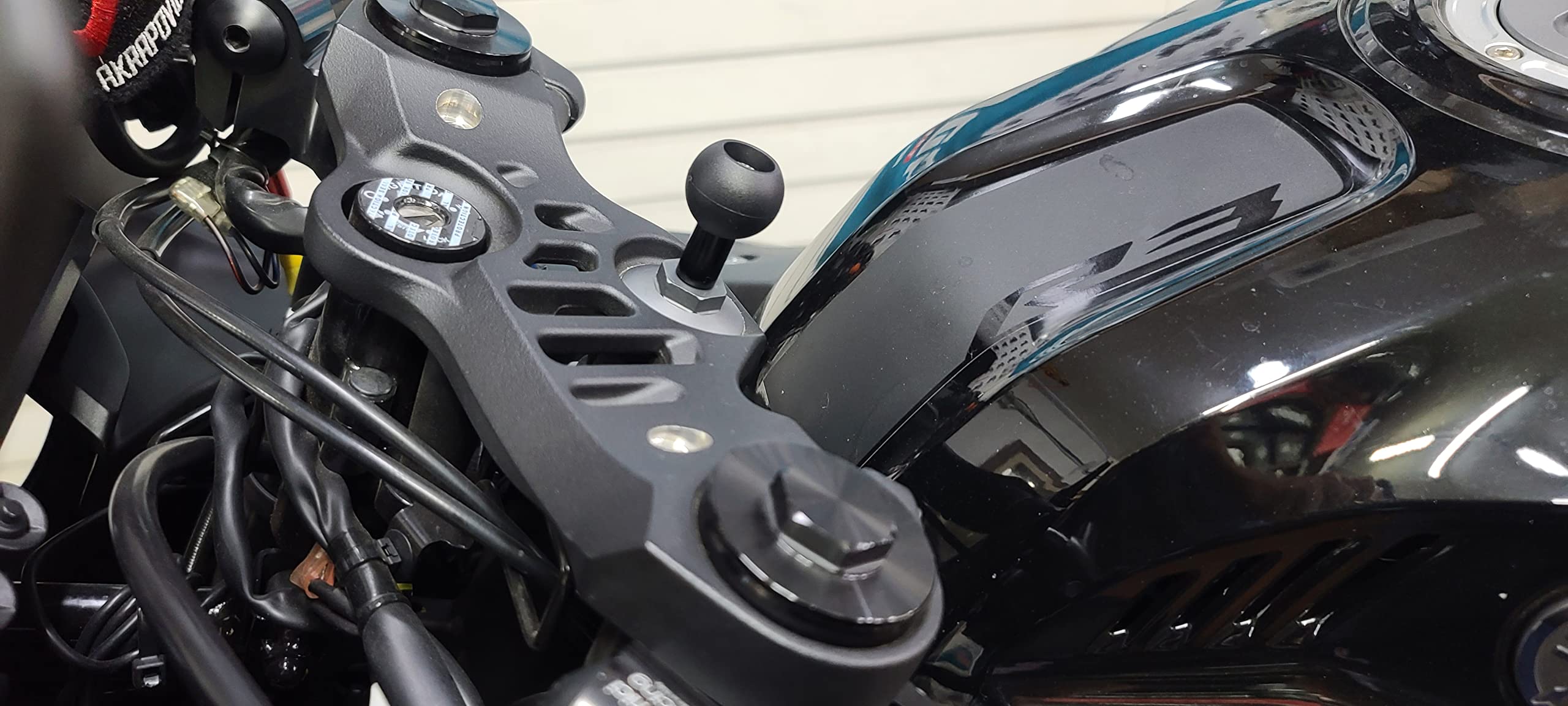 Mounts Lab Motomount R3 For Yamaha Yzf R3(2016+) Ram Stem Nut/Mount With 1Inch(25Mm) Tpu Ball- Compatible With Phone/Camera/Gps