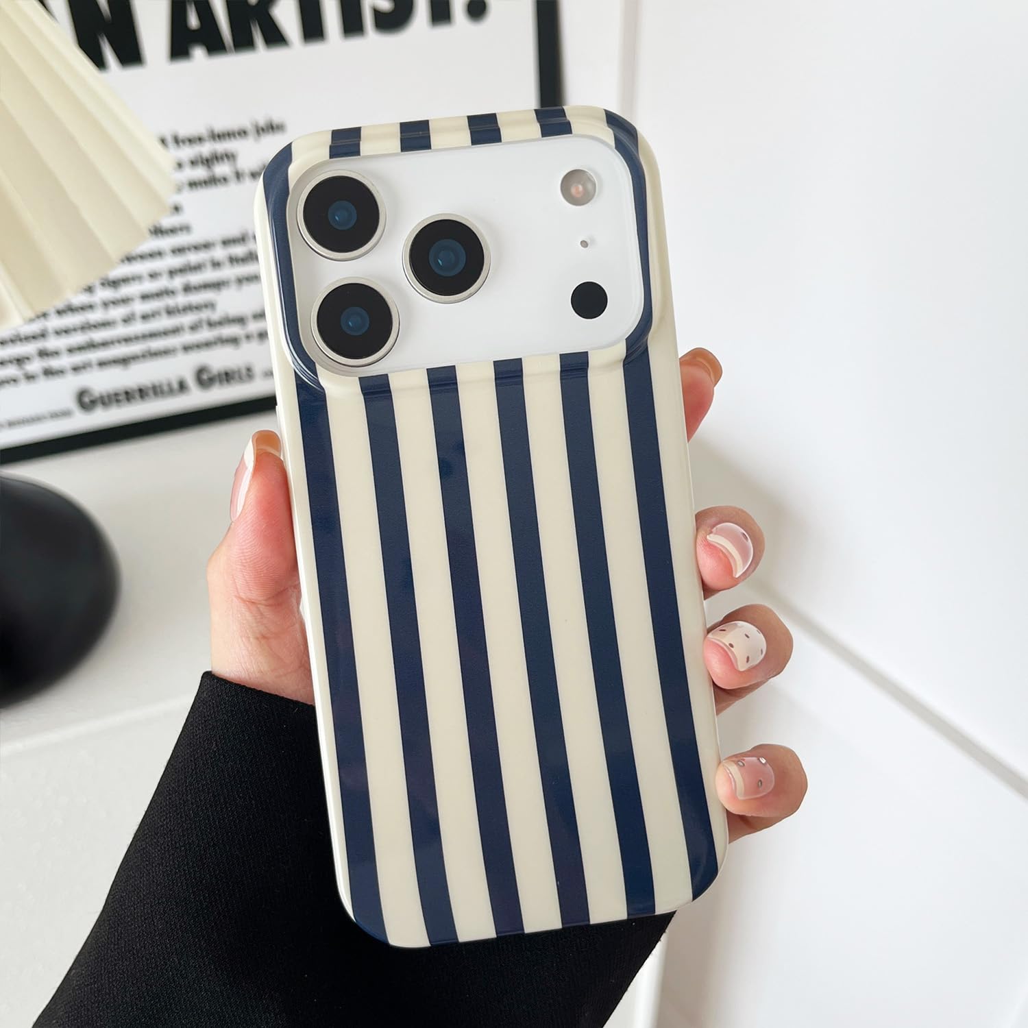 ZTOFERA for iPhone 17 Pro Case with Geometric Vertical Stripes,Cute Fashion Simple Line Pattern for Women Men,Soft TPU Slim Glos