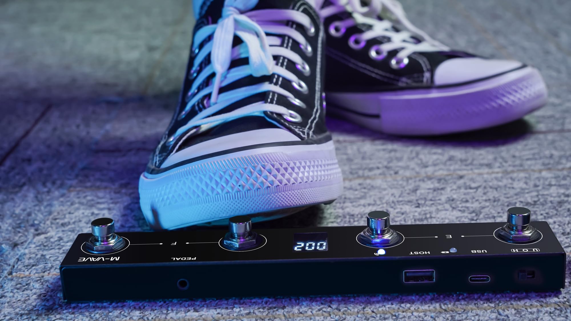 M-Vave Chocolate Plus Wireless Midi Controller Programmable Wireless Midi Controller 4 Buttons Portable Rechargeable Midi Foot C