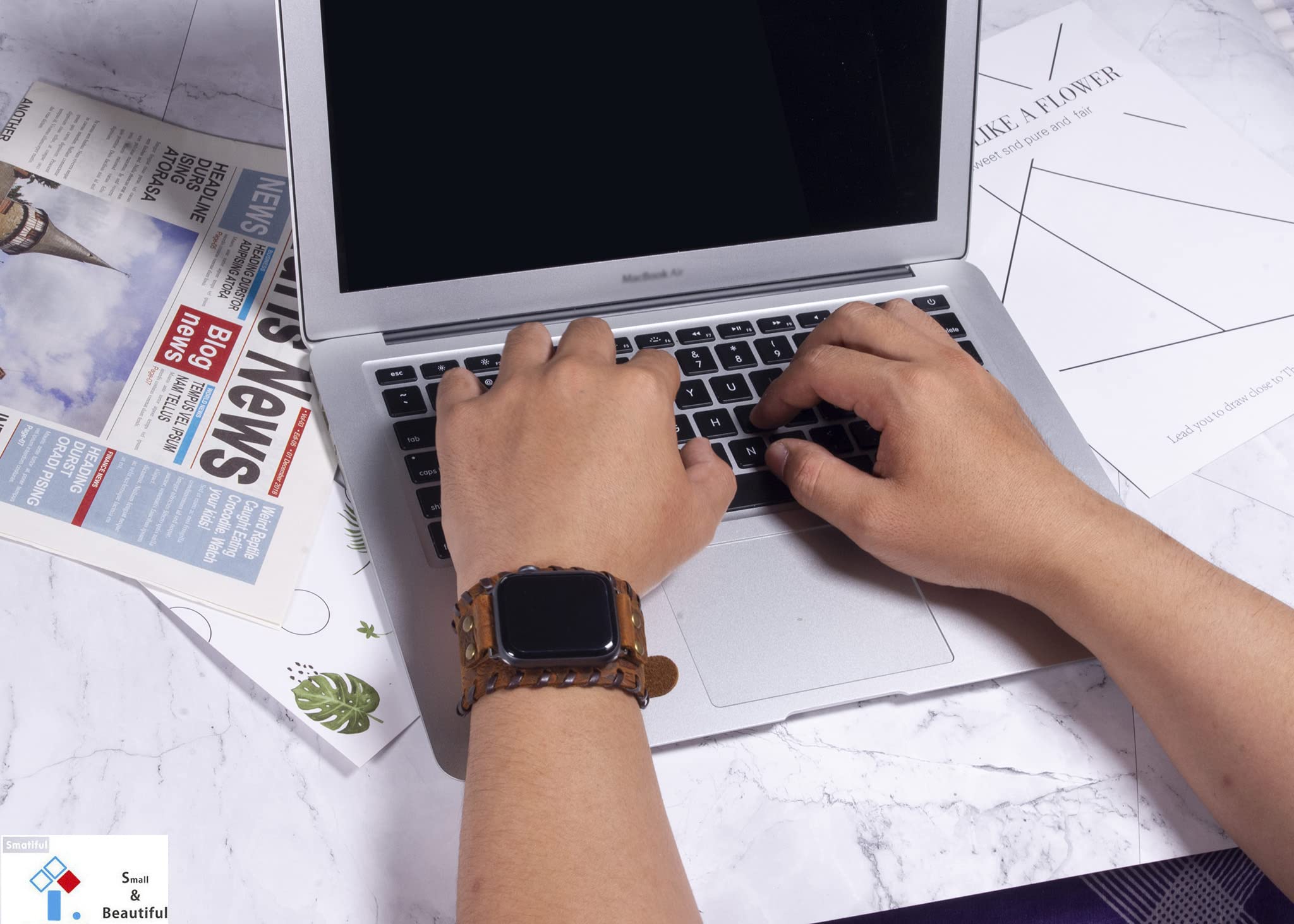 Smatiful Bands With Box Pack For Women, Adjustable Replacement Watch Band For Apple Watch (Darkyellowpattern, 42Mm/44Mm)