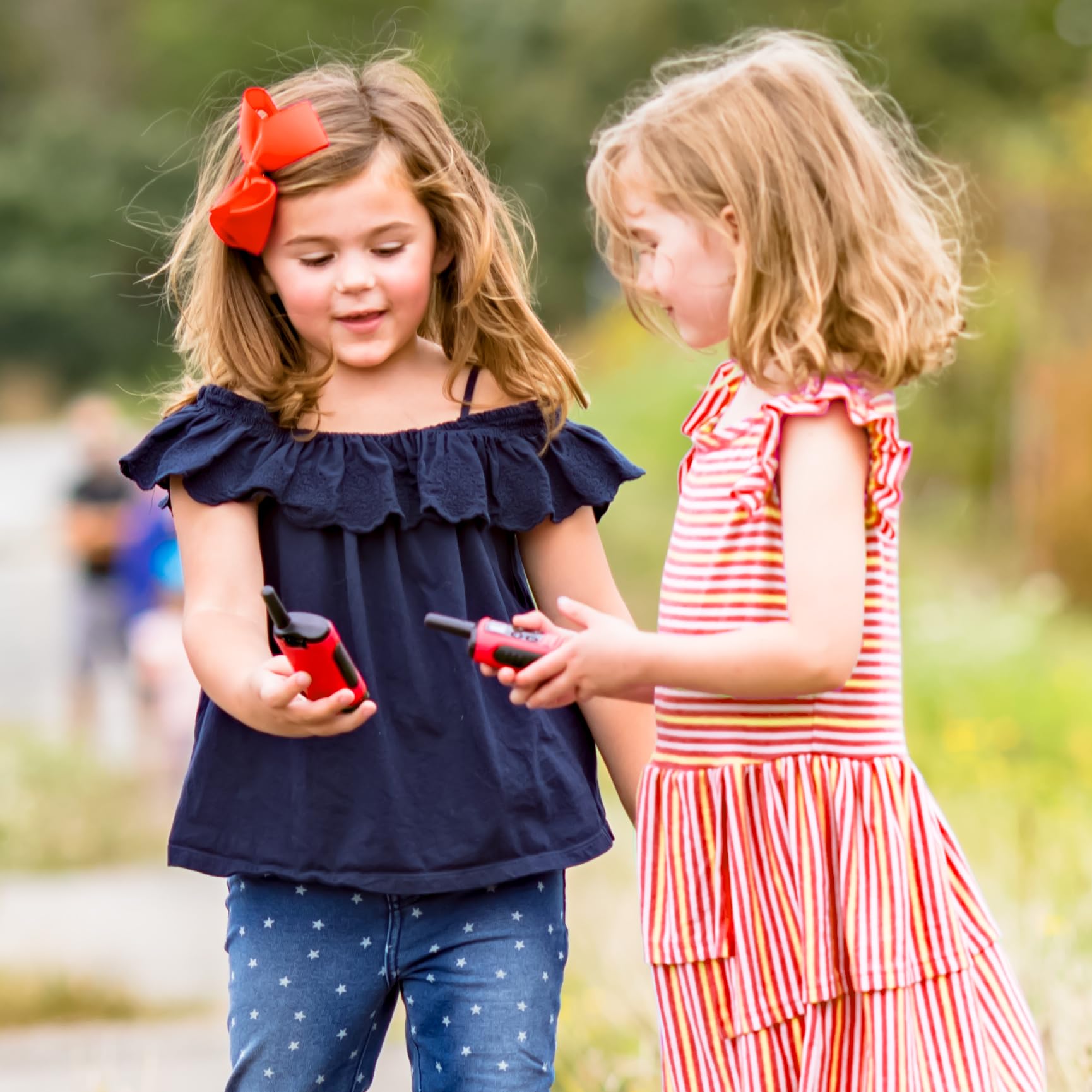 Motorola Solutions Talkabout T110, Kids Two Way, Boys Girls Walkie Talkie Safety & Privacy Easy Pairing, 16 Mile, 2 Pack