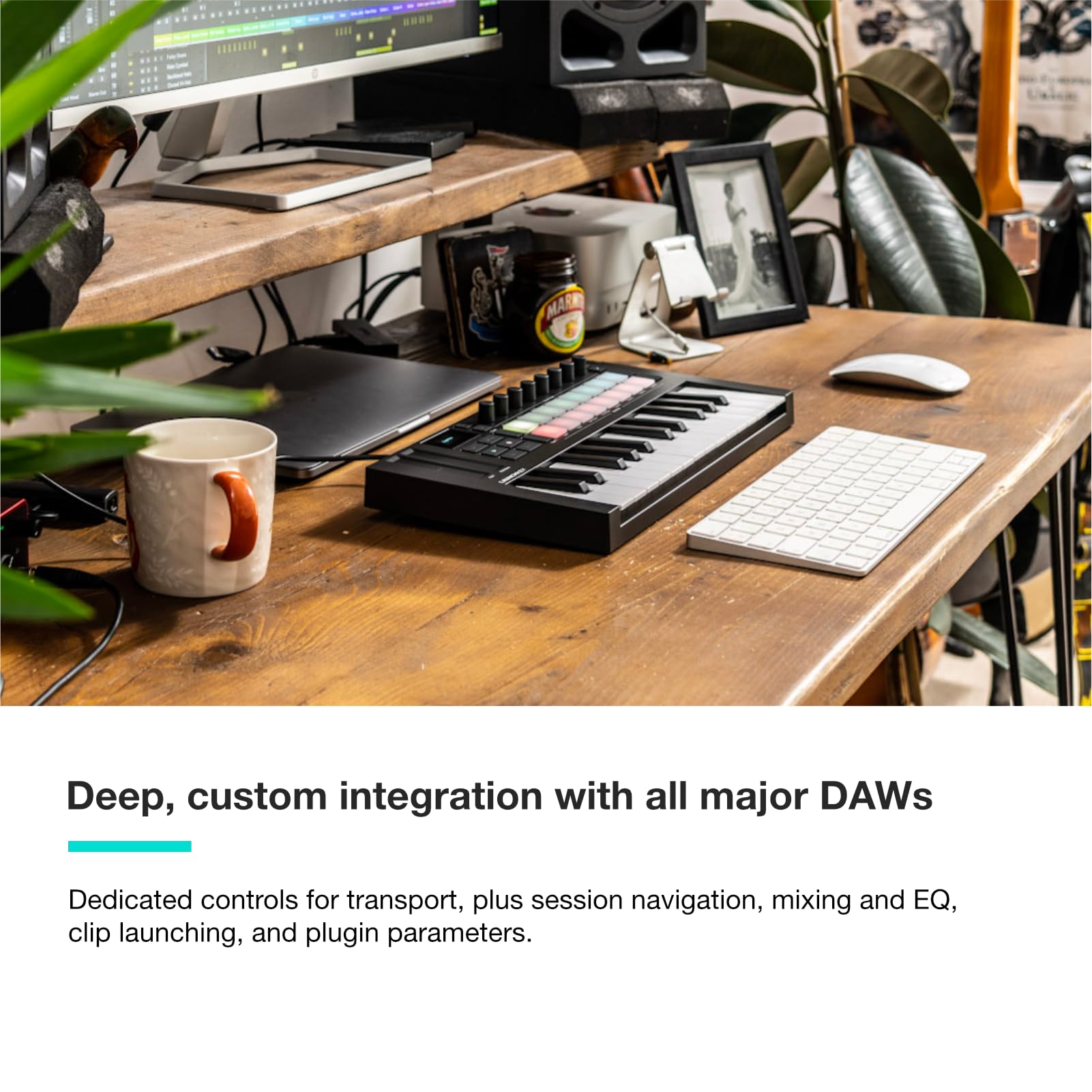 Novation Launchkey Mini 25 [Mk4]   Portable 25 Mini Key, Usb, Midi Keyboard Controller With Daw Integration. Chord Mode, Scale M