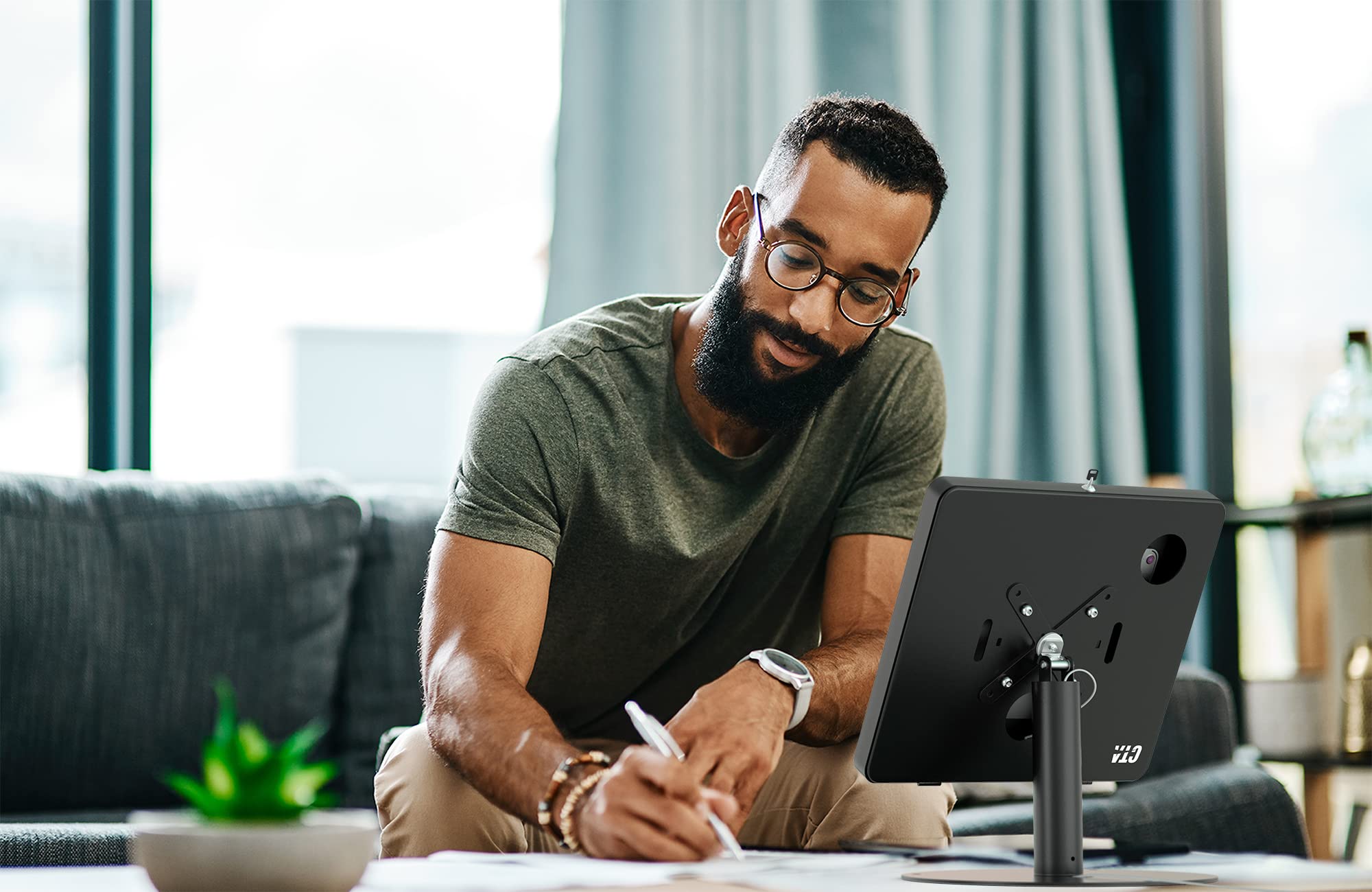 Hyperflex Kiosk Stand | Cta Secure Kiosk Stand For Tablets | Heavy-Duty Locking Enclosure | Ipad Pro 12.9, Surface Pro 3/4/5/6/7