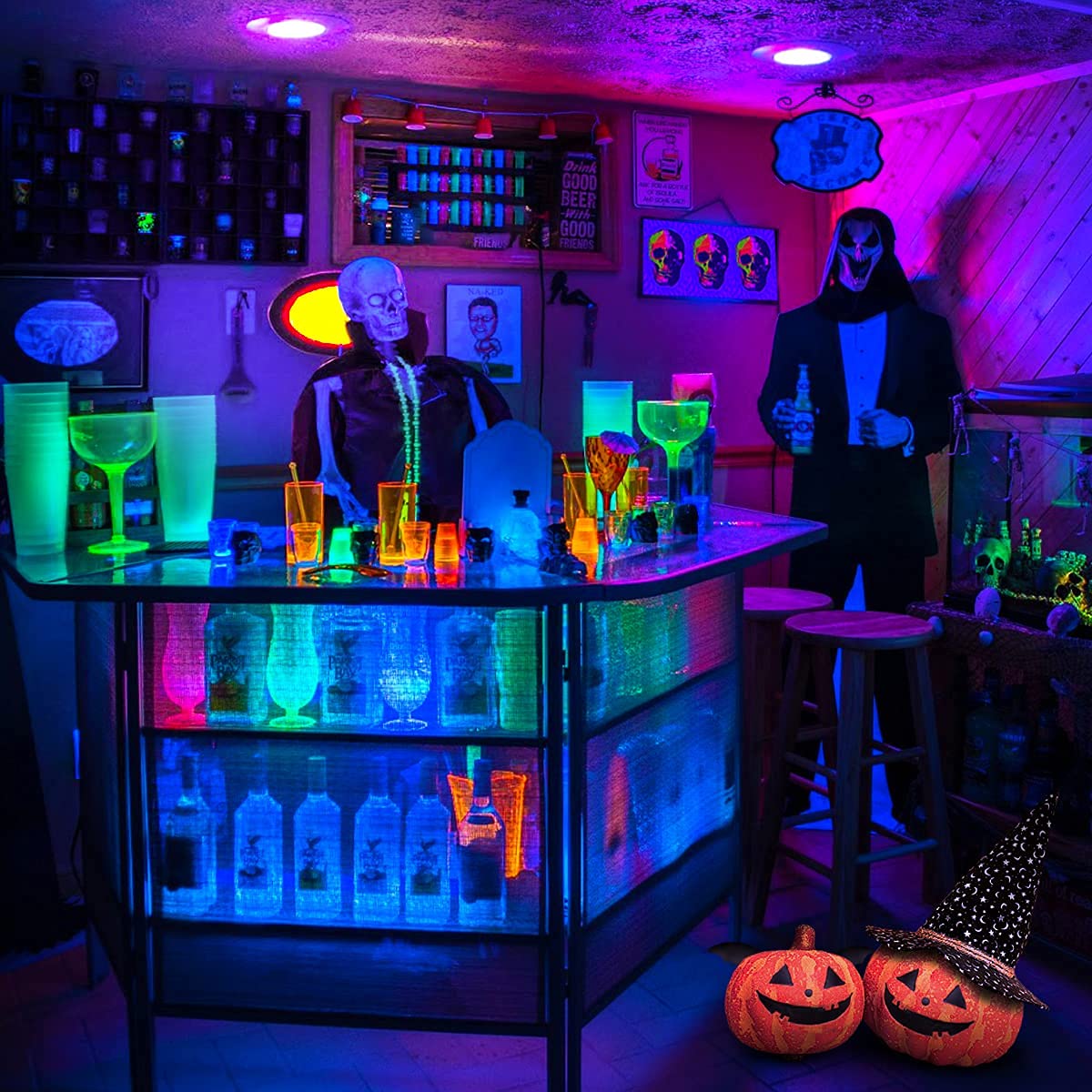 Onforu 2 Pack 120W Equiv Led Black Light Bulb, Br30 E26 Blacklight Bulbs For Glow In The Dark, 385 400Nm, 15W Black Light Flood