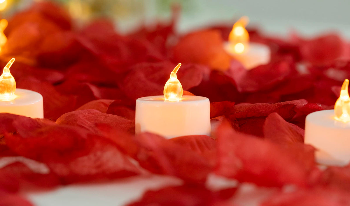 Lanker 500Pcs Red Artificial Rose Petals With 24Pcs Flickering Amber Yellow Flameless Tea Lights Candles (Amber Yellow Lights Wi