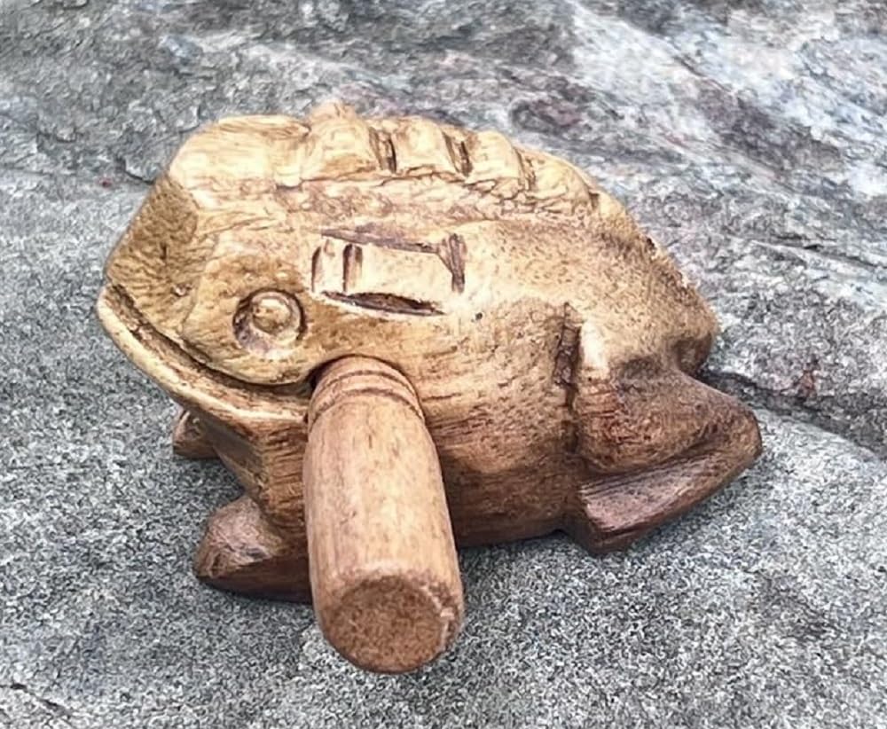Vintage 2.75 Inch Thai Guiros Percussion Instruments Wooden Frog, Wooden Frog Musical Instrument Home Decor Handcrafted Decorati