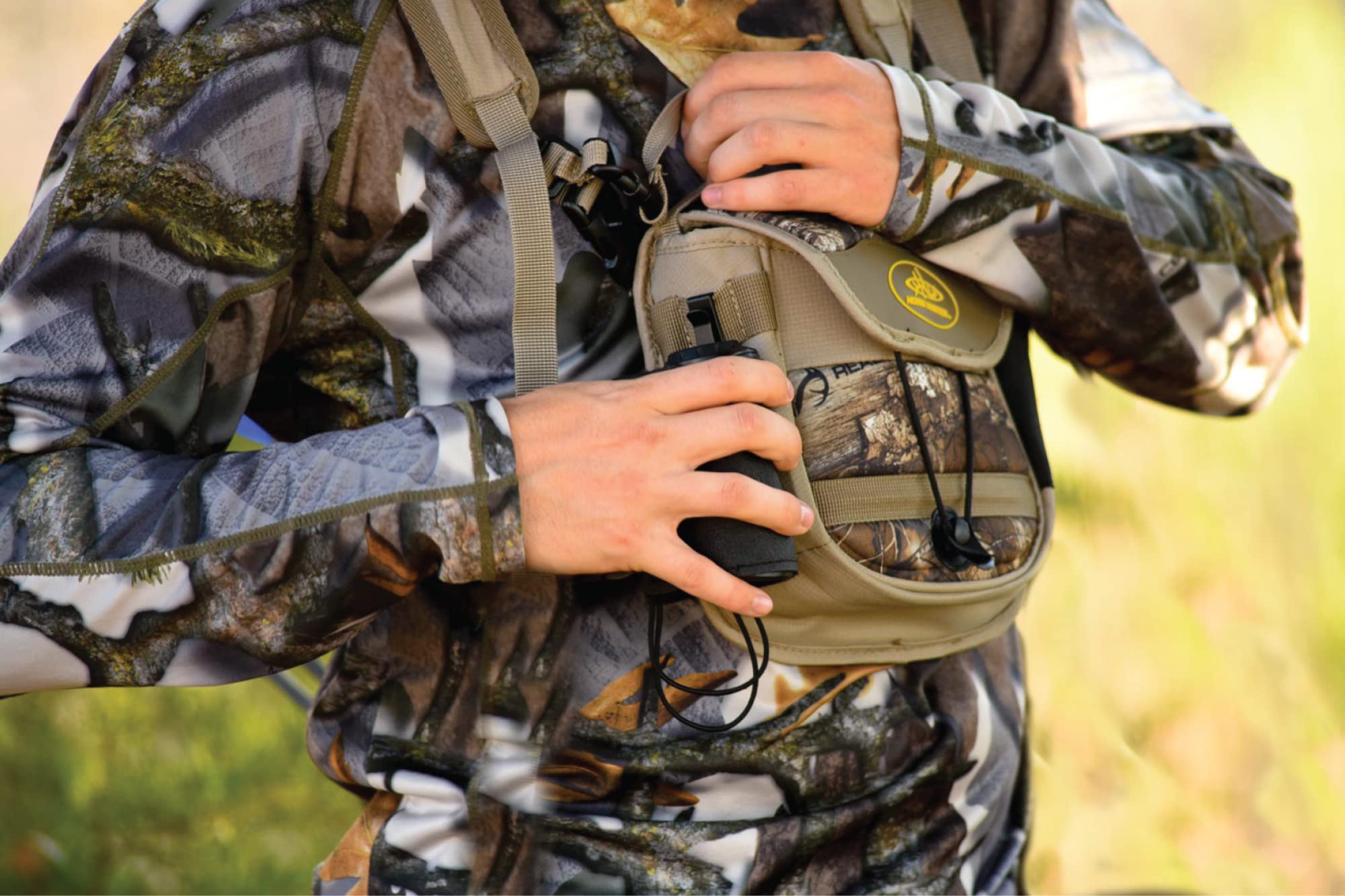 Horn Hunter Bino Hub - Hunting Adjustable Binocular Straps Harness Chest Pack With Range Wrap & Range Lock Included For Bow Hunt