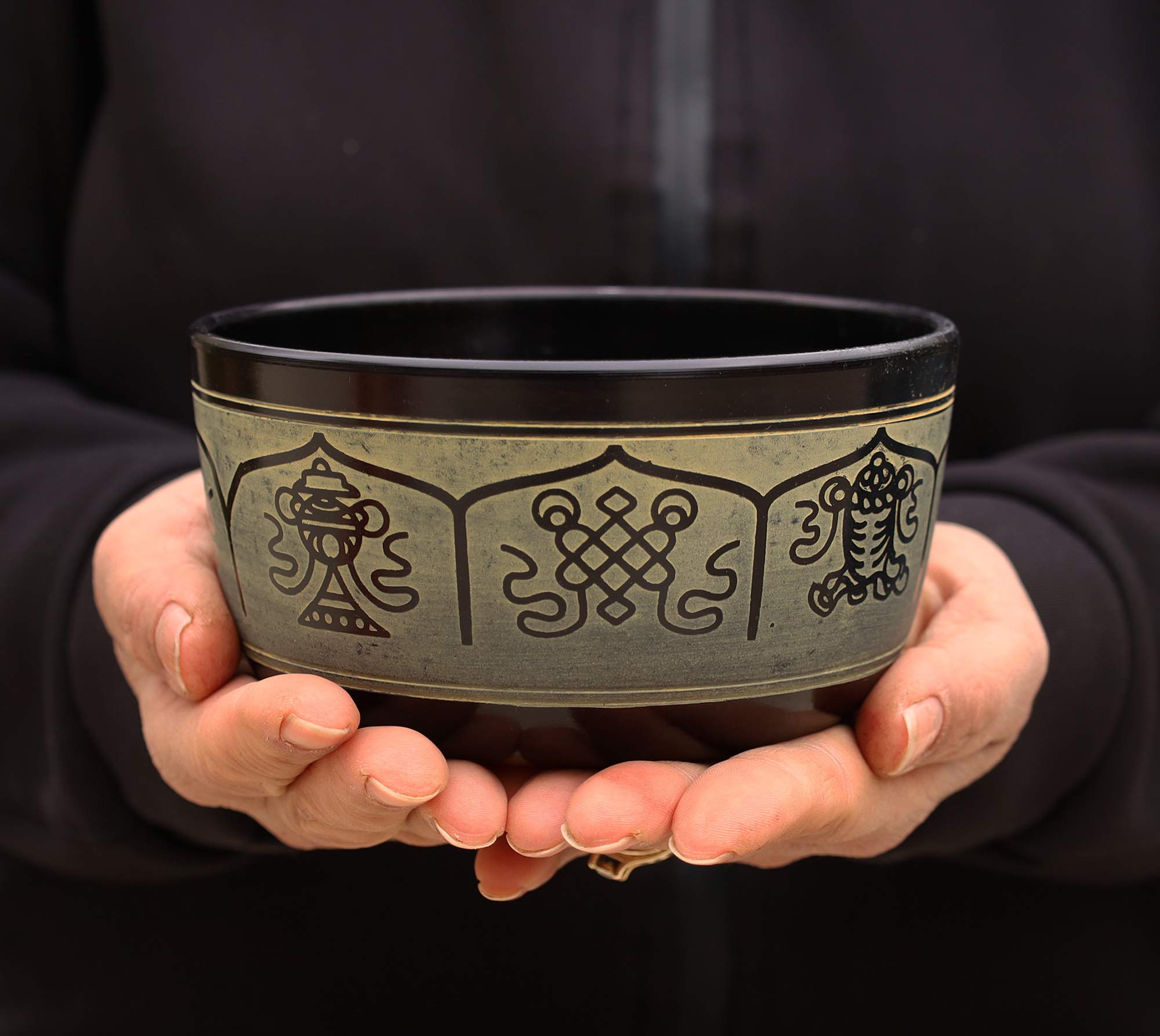 Dharmaobjects Tibetan Meditation 8 Lucky Symbols Singing Bowl Mallet Mat Cushion Set (5 Inches, 8 Lucky Symbols)