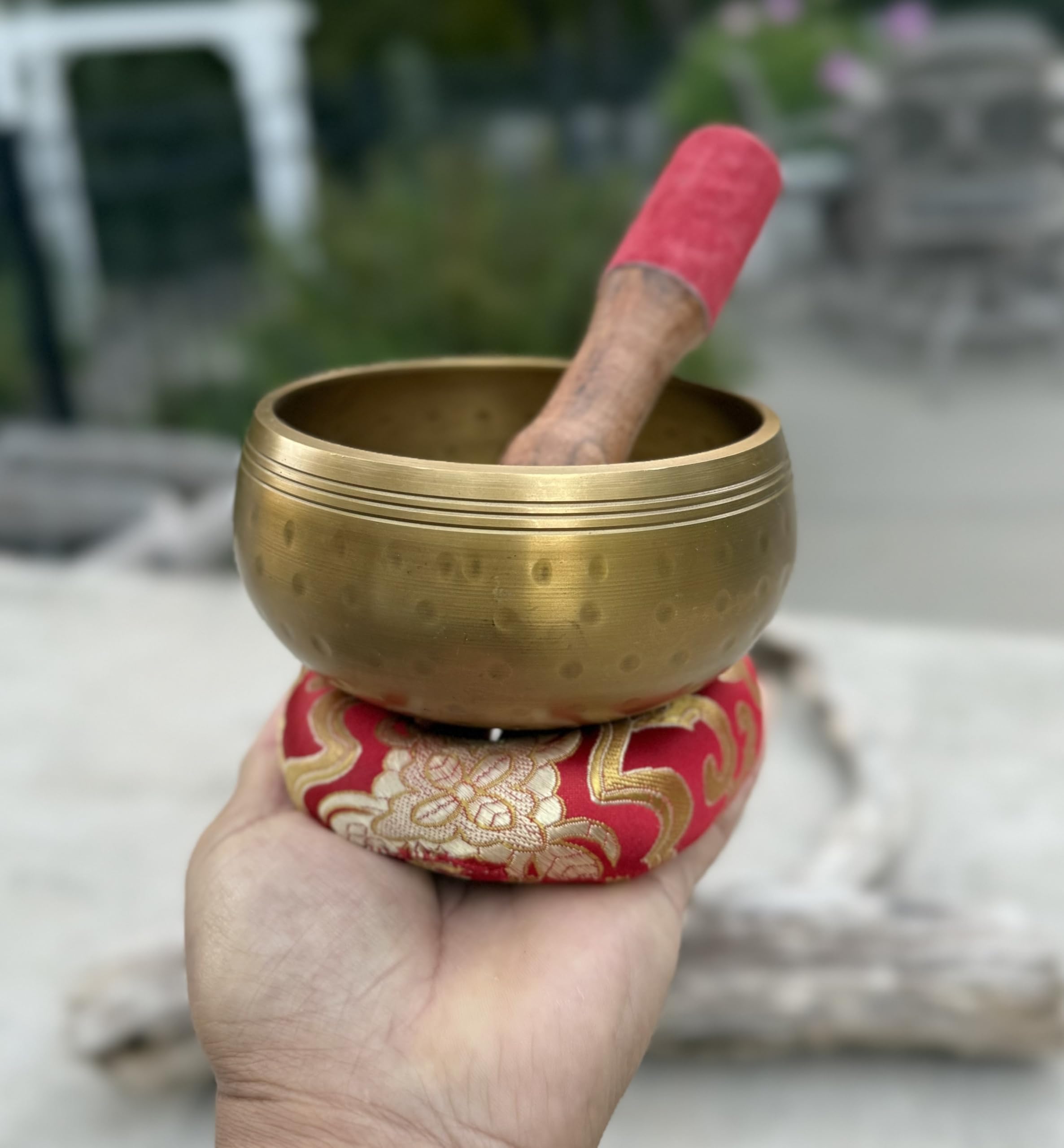 Dharmaobjects Tibetan Ring Gong Meditation Singing Bowl Mallet Cushion Set (Md)