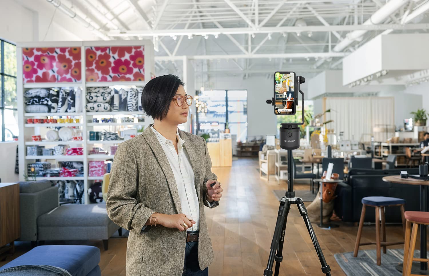 Matterport Axis Gimbal Stabilizer   Motorized Rotating Mount For Professional 3D Virtual Tour 360 Photo Scans With Portable And