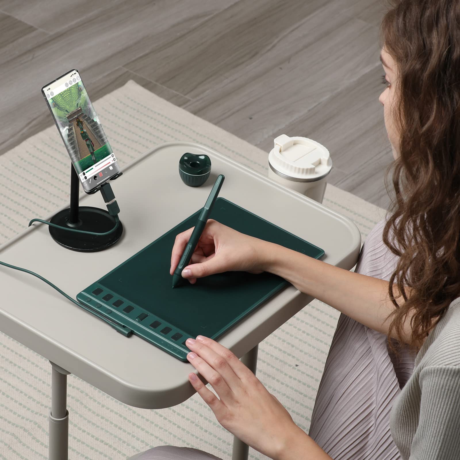 2023 Huion Inspiroy 2 Medium Drawing Tablet With Scroll Wheel 8 Customized Keys Battery-Free Stylus For Digital Art, Design, Ske