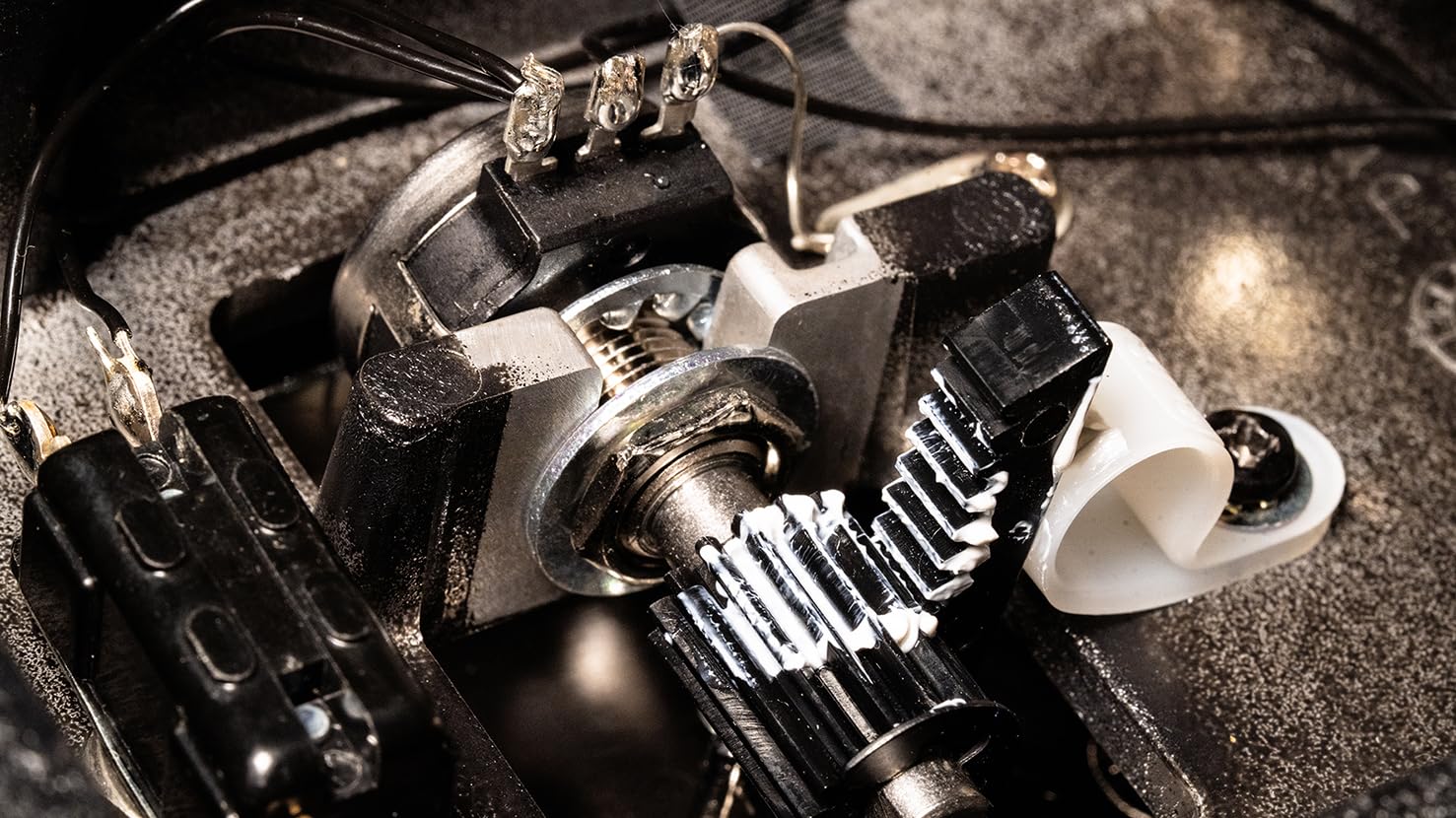 Vox V846 Vintage Wah Wah Guitar Effects Pedal W/Treadle And Battery Powered Operation