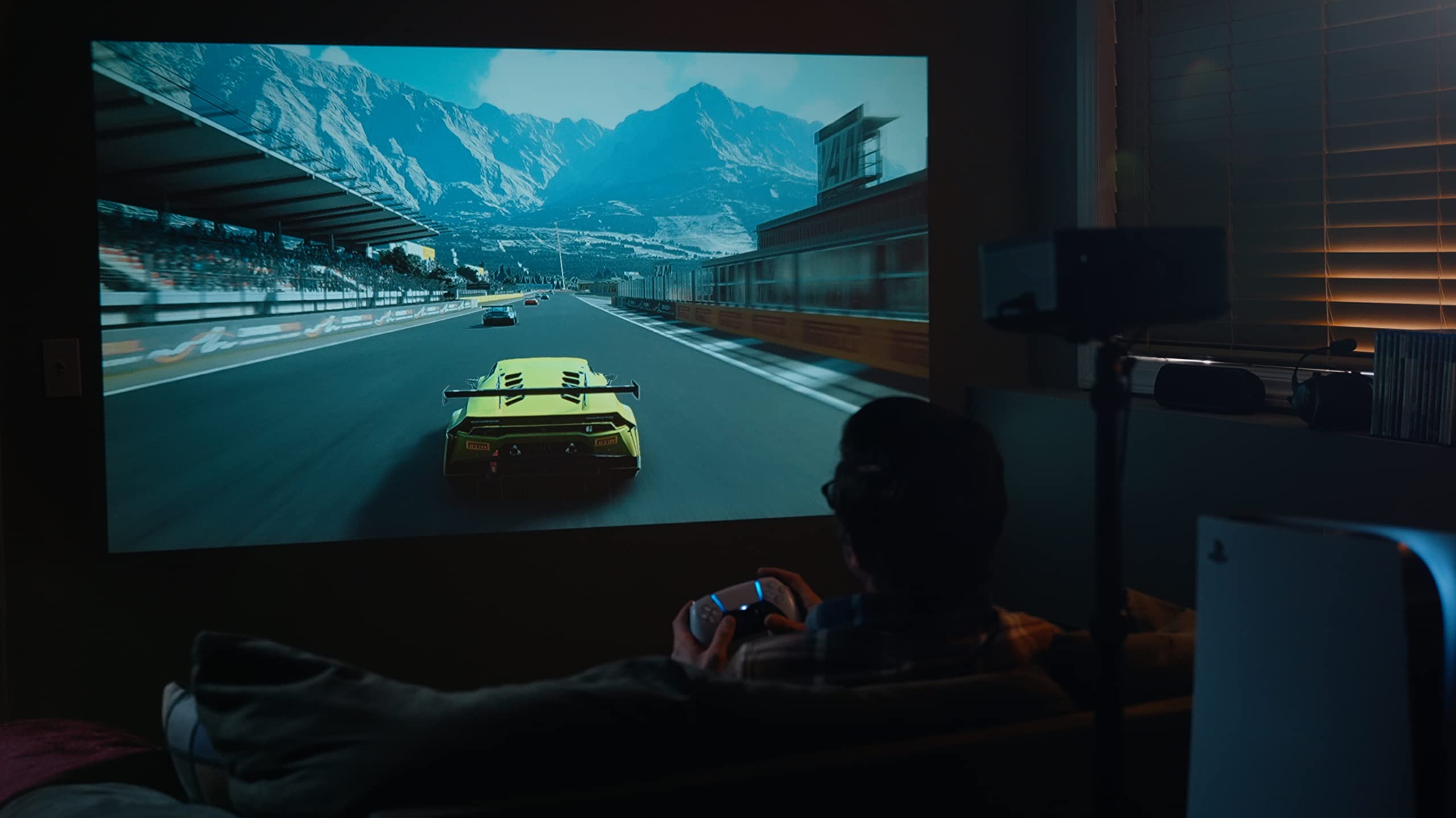 Miroir L300 1080P (Native Resolution) Full Hd Lcd Portable Projector, Built In Speaker, Led Lamp, 2X Hdmi