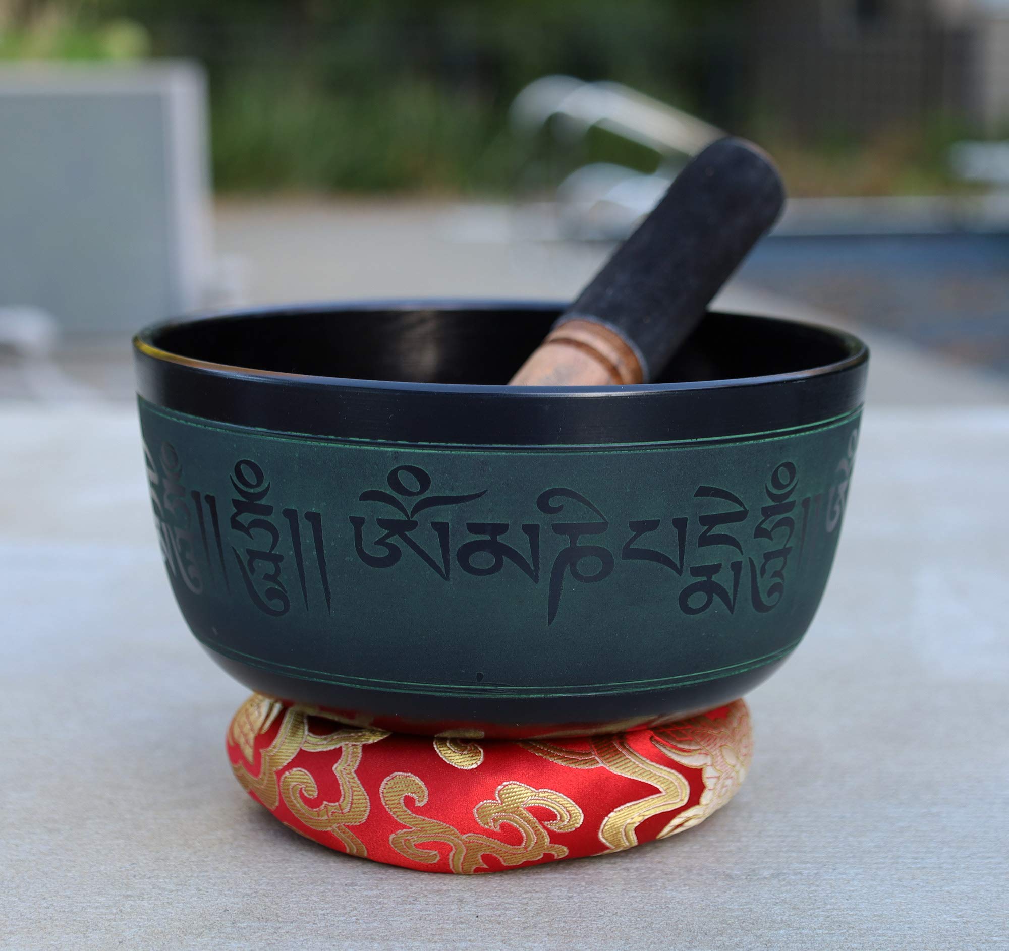 DharmaObjects Tibetan Meditation Buddha Singing Bowl Mallet Mat Cushion Set (7 Inches, Buddha)