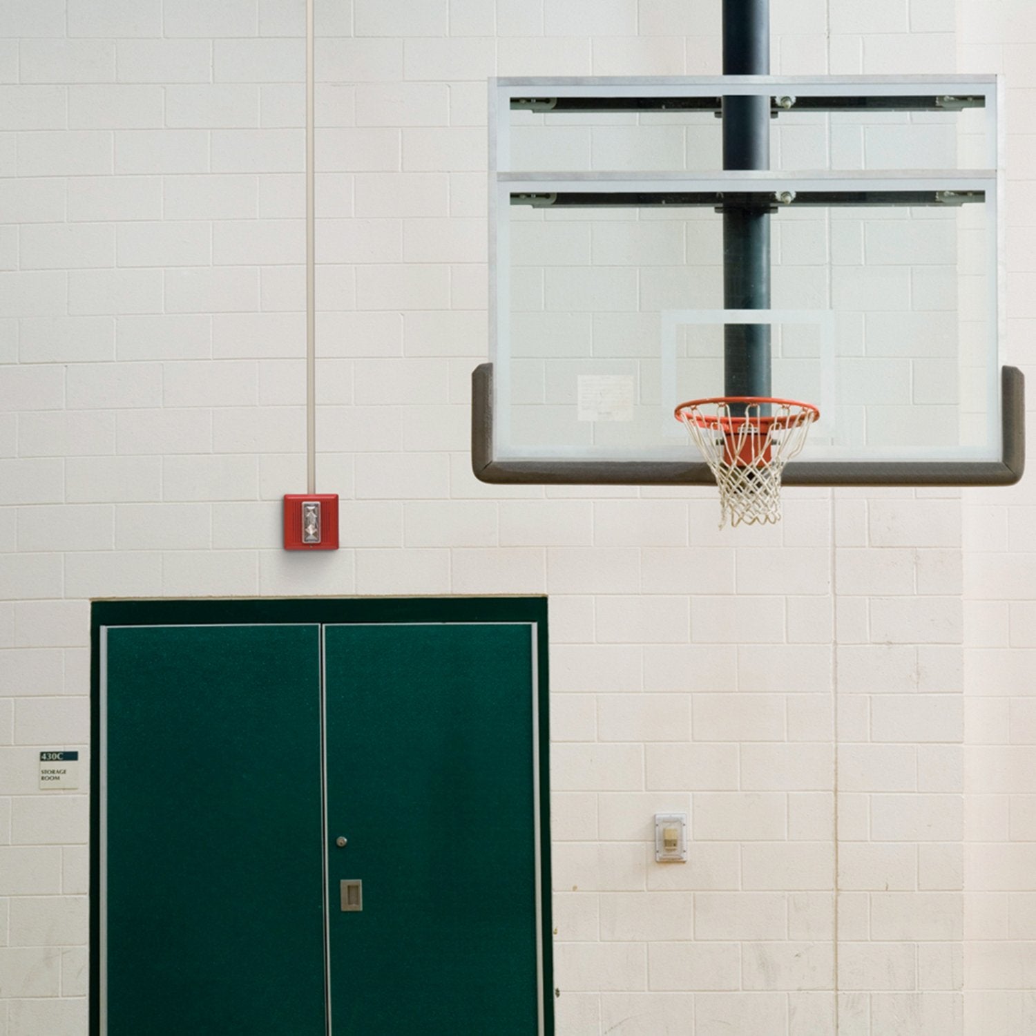 Legrand Wiremold V5739A Metal Raceway For Extending Power, 500 And 700 Series, 6 3/8'' Diameter Open Base Fixture Box, 1'' Deep,