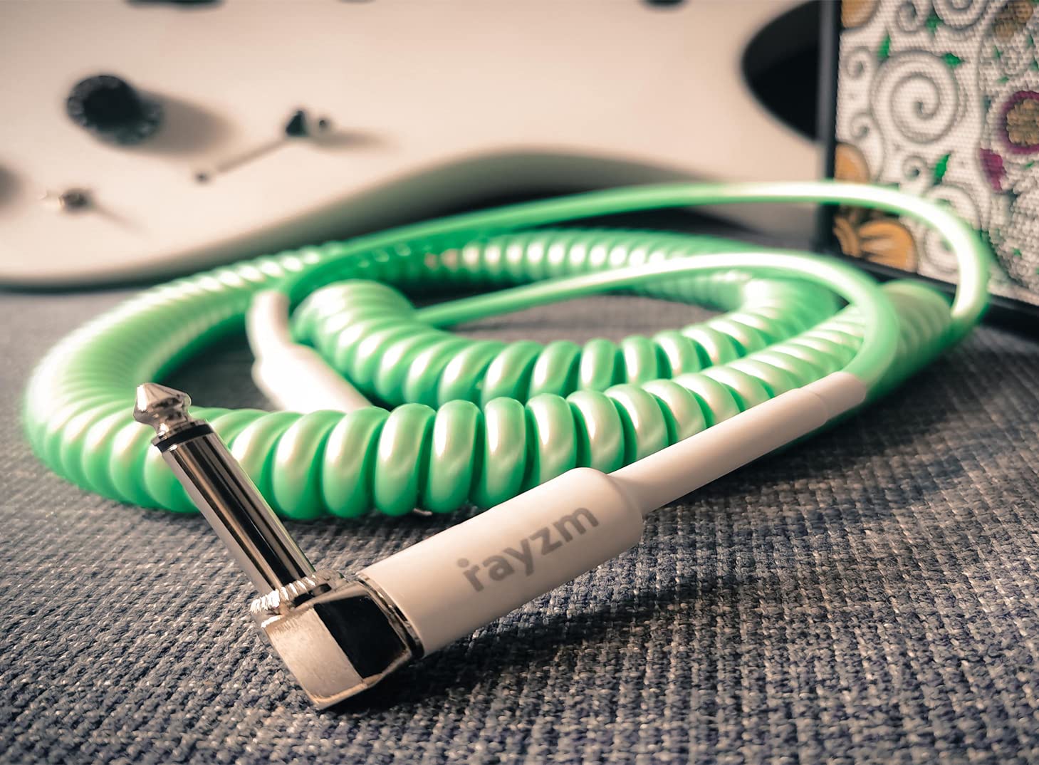 Rayzm Curly Guitar Cable, 2 Meters Coiled Instrument Cable Chord For Guitar/Bass, 6.35 Mm Right Angle To Straight Spiral Guitar