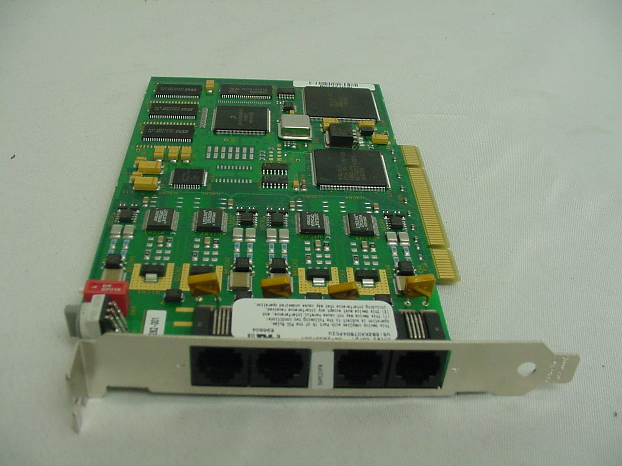 Dialogic - 881-775 (D4PCIUFW) - Dialogic Analog D4PCIUFW RoHS Version 4-port Analog, Loop-Start, PCI Card.