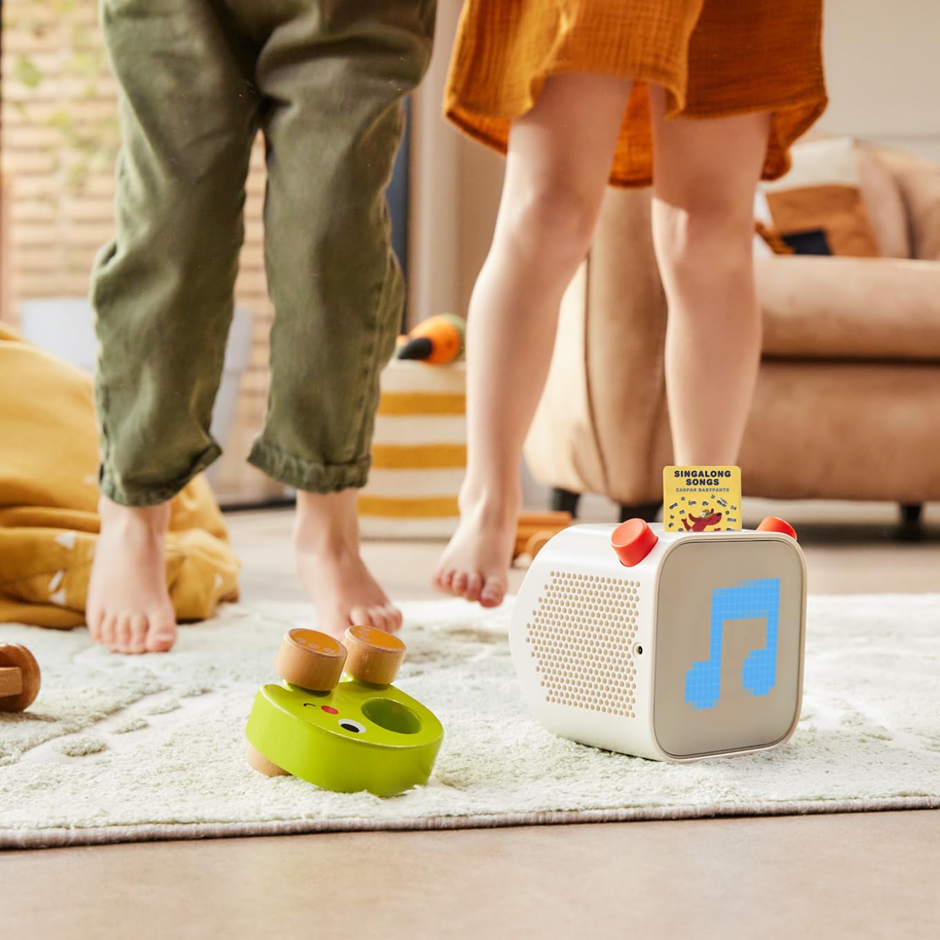 Yoto Disney 5 Minute Girl Power Stories   Kids Audio Card For Use Player & Mini All In 1 Audio Player, Educational Screen Free L