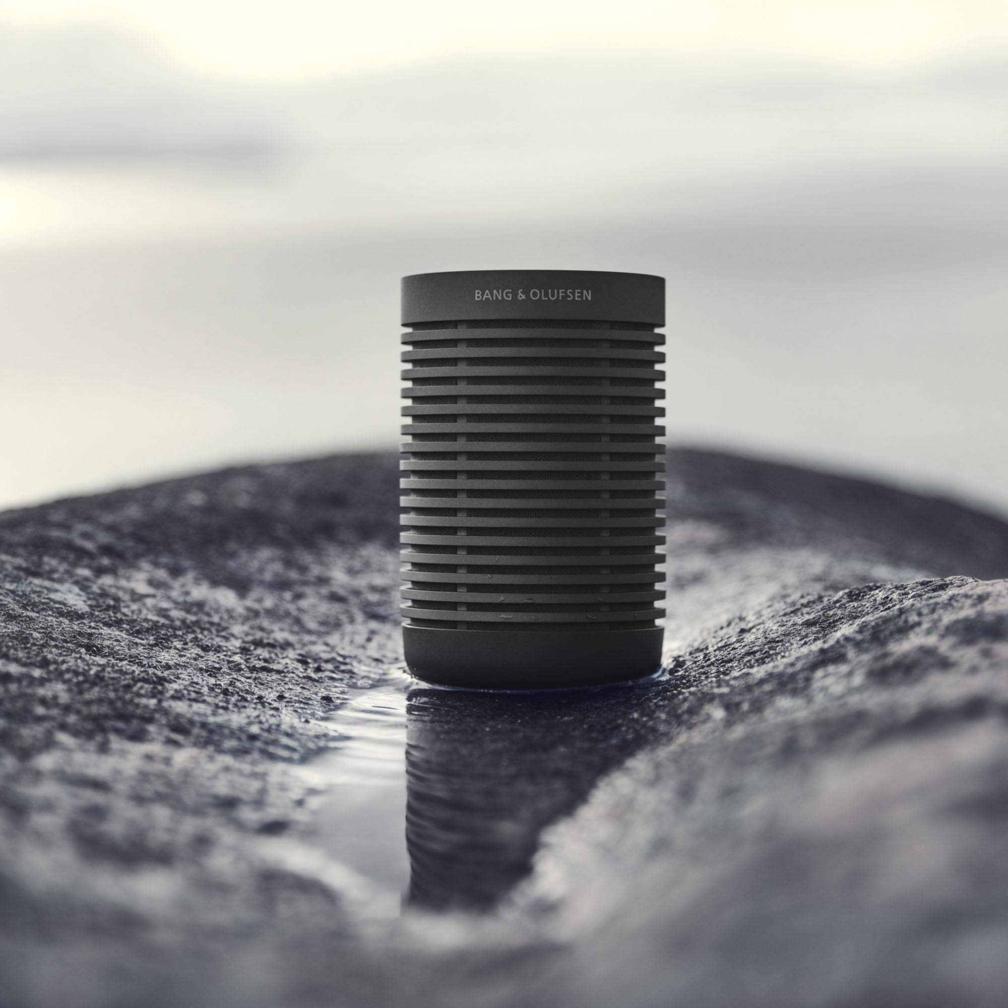 Bang & Olufsen Beosound Explore   Wireless Portable Outdoor Bluetooth Speaker, Ip 67 Dustproof And Waterproof, Anthracite