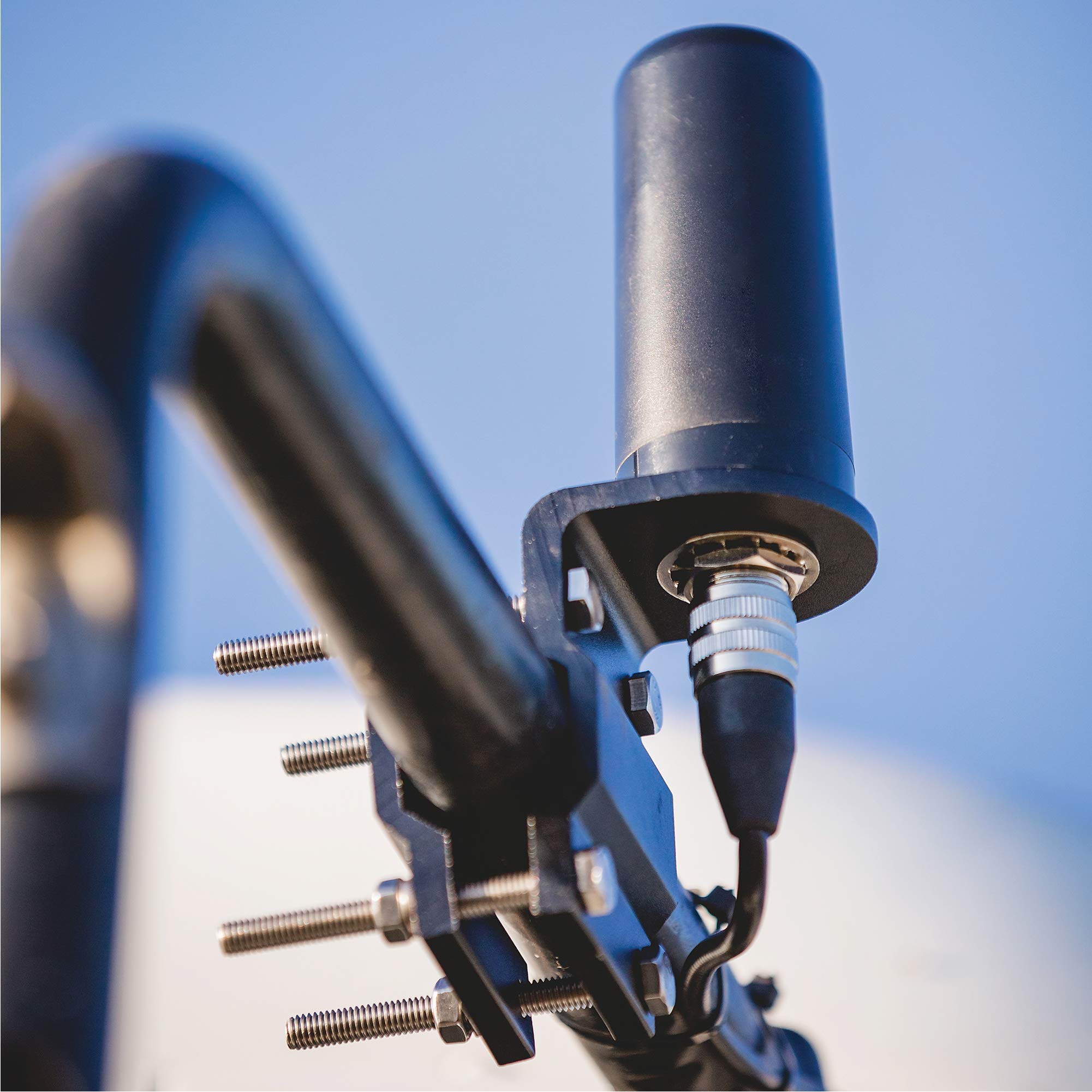 Midland   Mxta23 Micromobile Roll Bar/Mirror Mounting Bracket   Universal Antenna Mount With Nmo Connector   Secure Antenna Moun