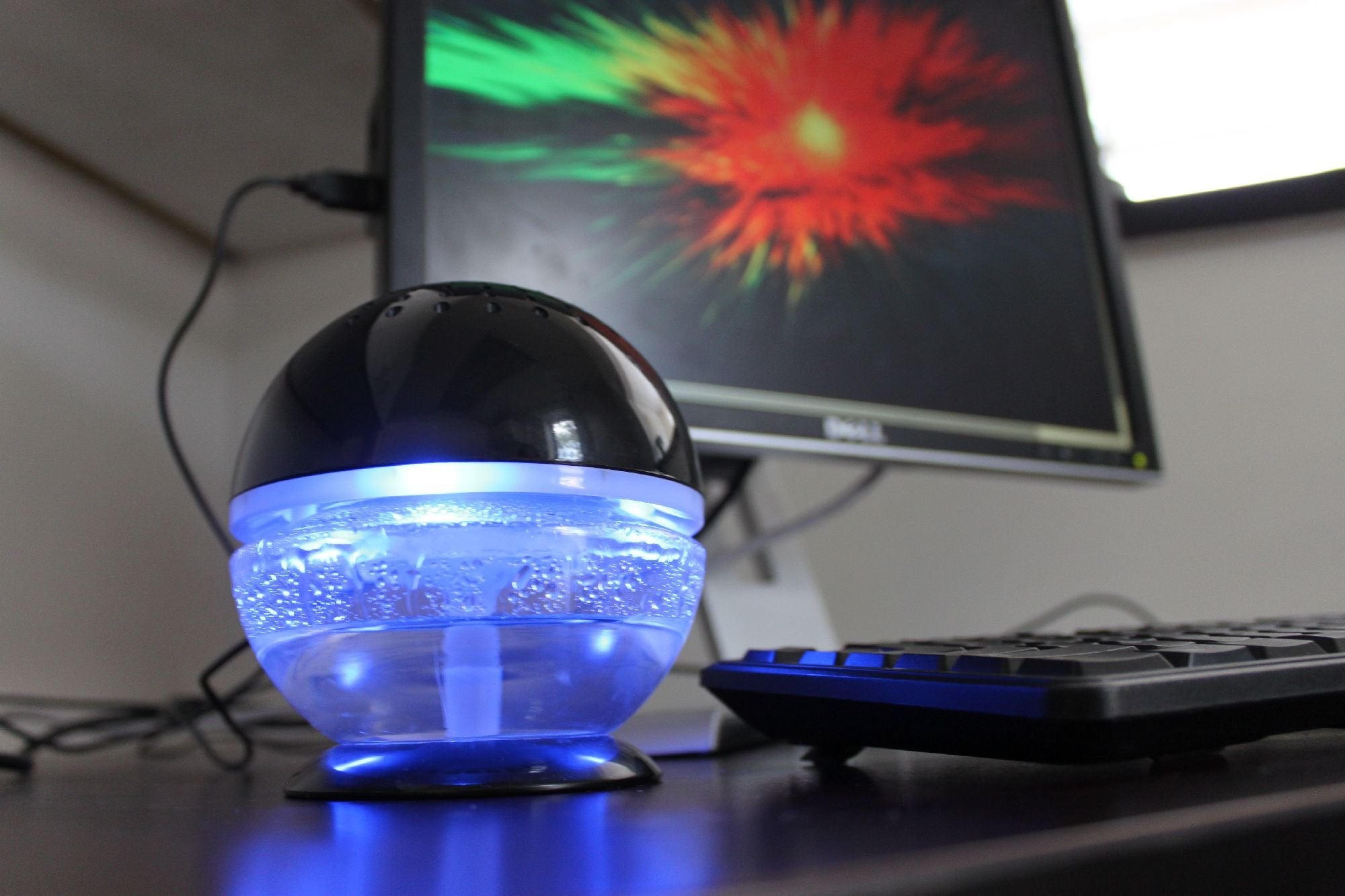 Ecogecko Little Squirt Air Revitalizer, 4.25''D X 5''H, Black