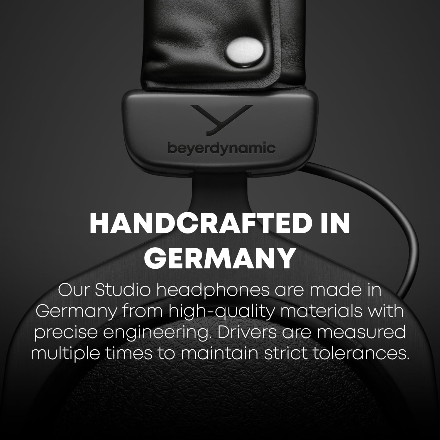 Beyerdynamic Dt 770 Pro - 250 Ohm Le Dt 770 Pro 250 Ohm Professional Studio Headphones (Limited Black Edition)