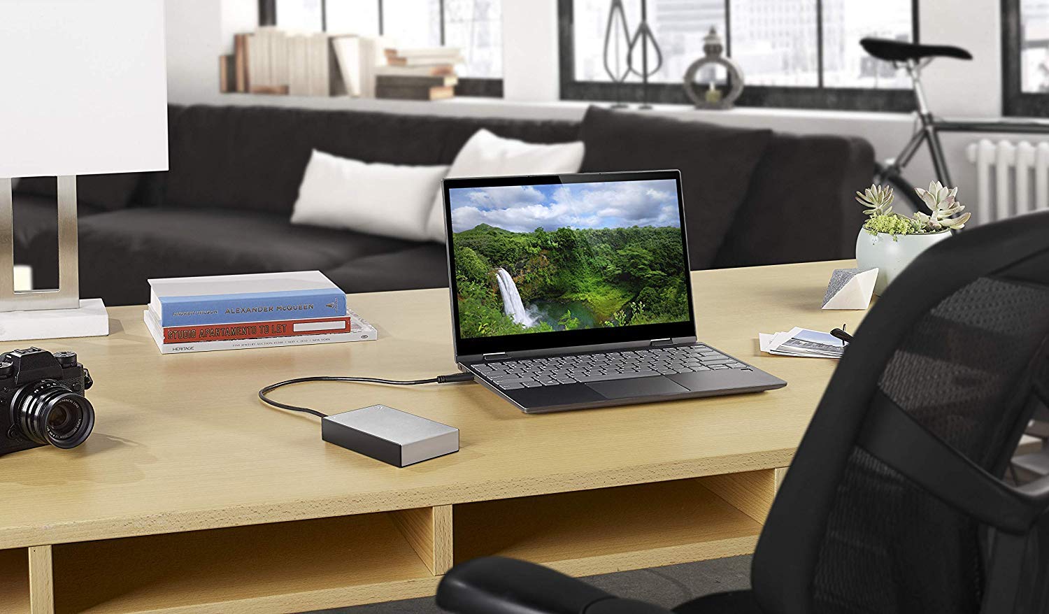 Seagate Backup Plus Portable 4Tb External Hard Drive Hdd - Silver Usb 3.0 For Pc Laptop And Mac, 1 Year Myliocreate, 2 Months Ad