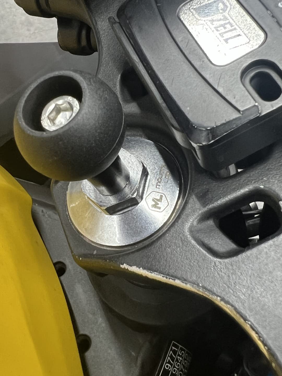 Mounts Lab Motomount R3 For Yamaha Yzf R3(2016+) Ram Stem Nut/Mount With 1Inch(25Mm) Tpu Ball- Compatible With Phone/Camera/Gps