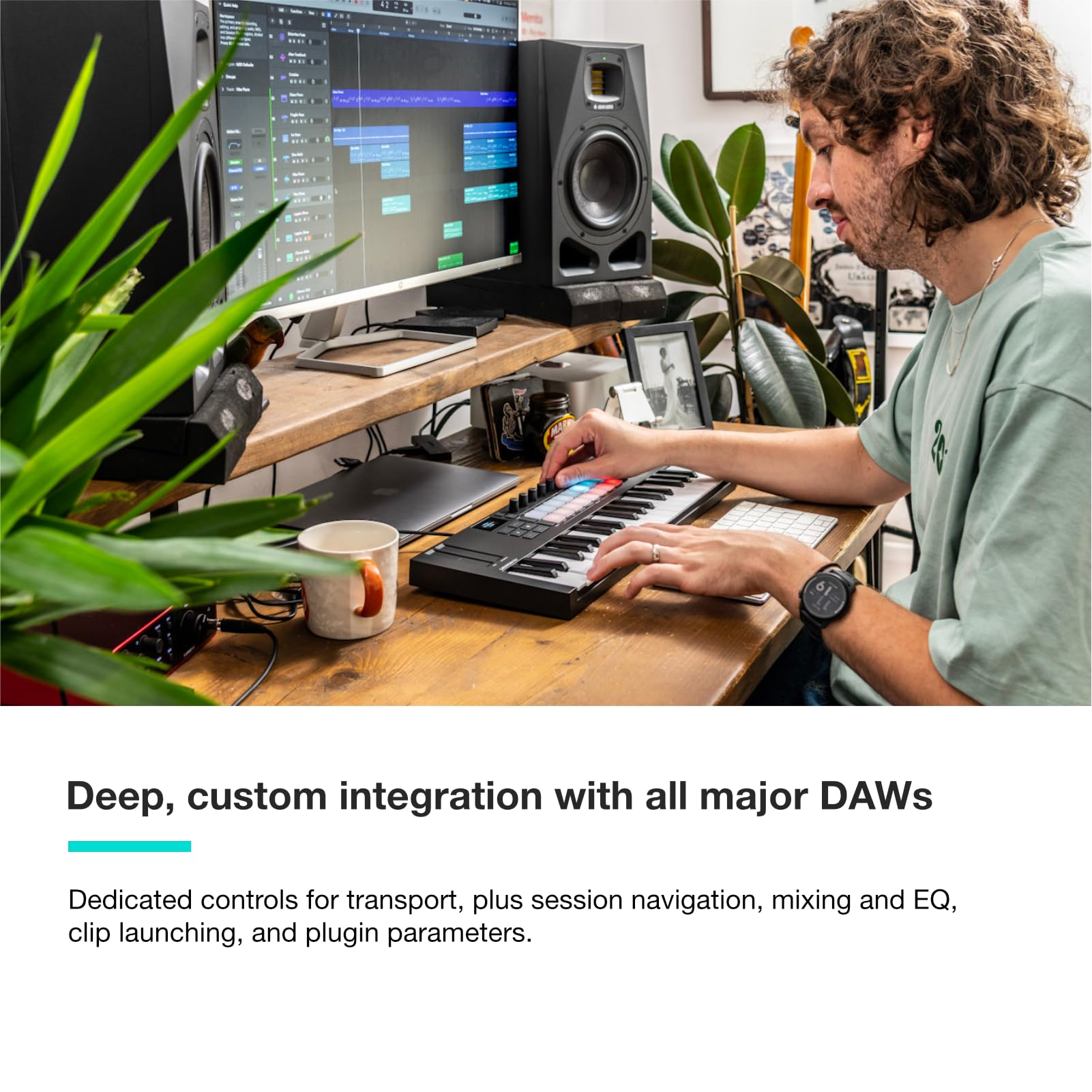 Novation Launchkey Mini 37 [Mk4]   Portable 37 Mini Key, Usb, Midi Keyboard Controller With Daw Integration. Chord Mode, Scale M