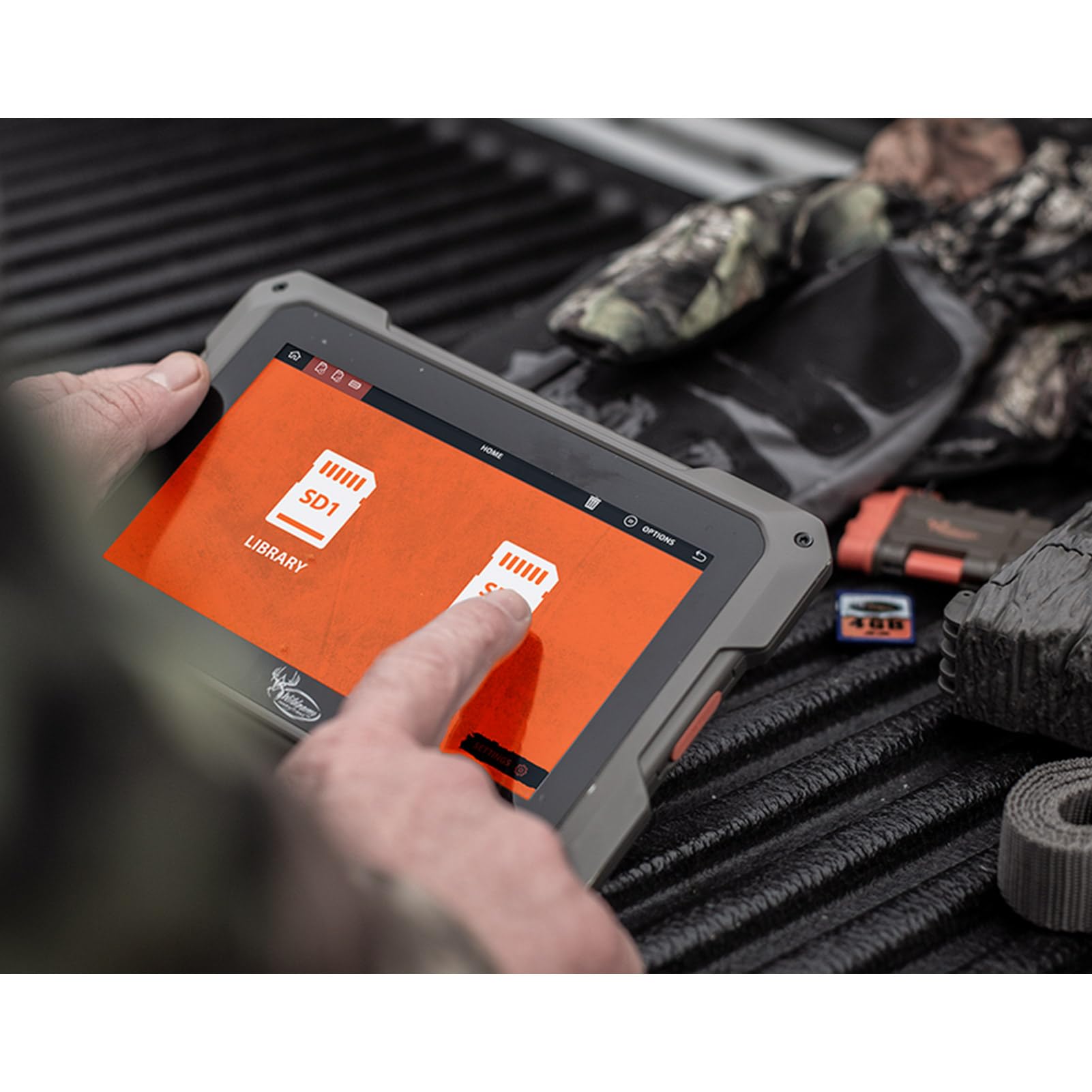 Wildgame Innovations Trail Pad Tablet Vu70 Dual Sd Card Viewer For Hunting & Wildlife Observation Durable Weather Resistant Memo