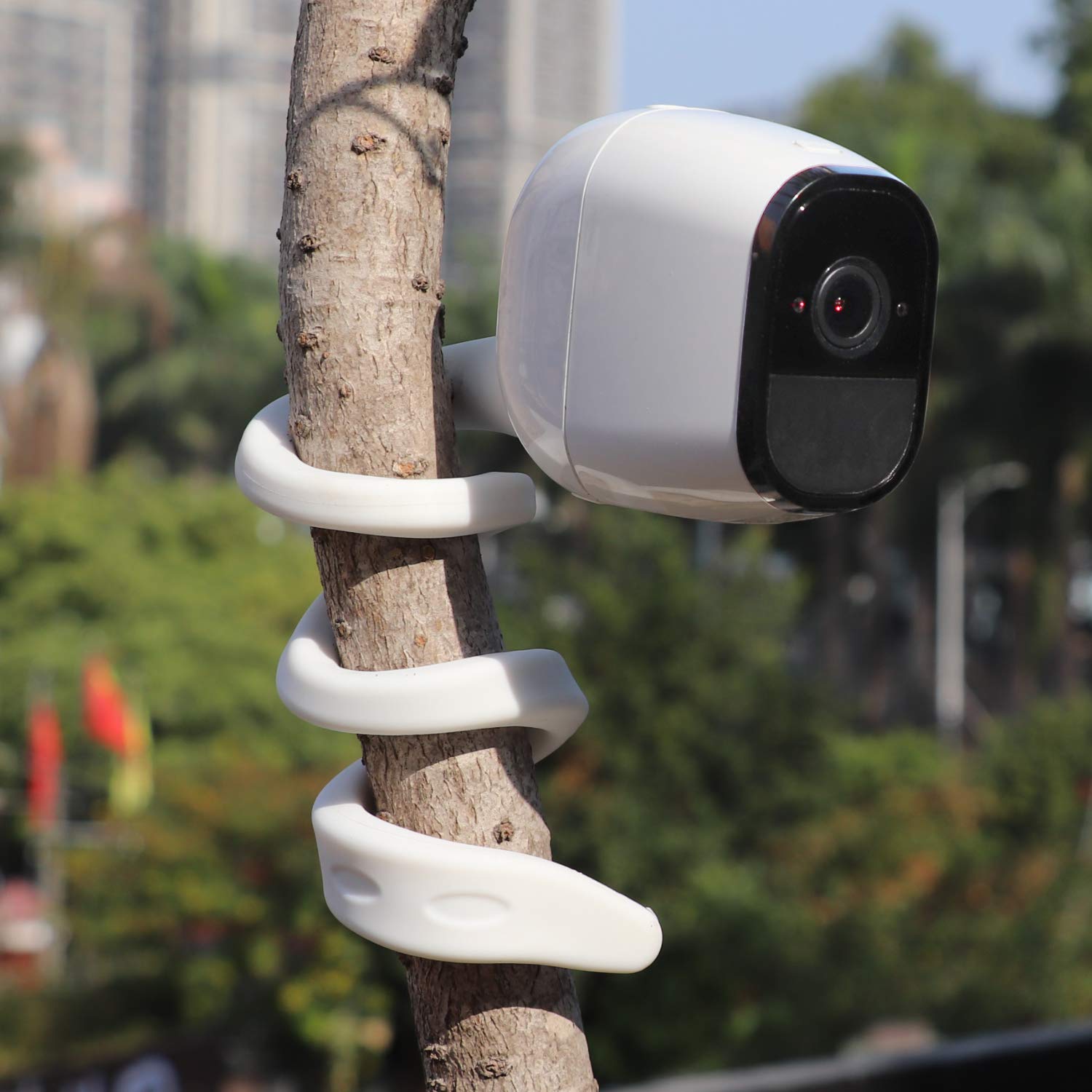 Uogw 2 Pack Flexible Twist Mount For Arlo Pro 4,Arlo Essential Spotlight Camera,Arlo Pro 2,Arlo Ultra,Arlo Pro,Arlo Pro 3,Arlo Go 2,Arlo Wall Mount Bracket,Attach Your Arlo Camera Everywhere White