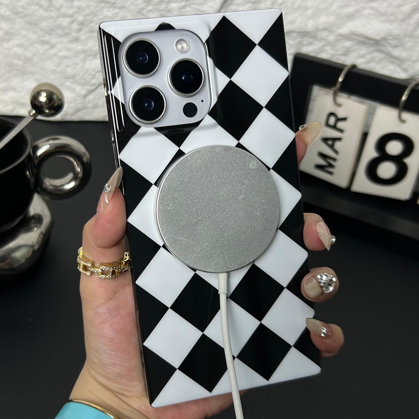 Roymonkey Checkered Magnetic Case For Iphone 15 Pro Max Compatible With Magsafe - Rectangular Diamond Checkerboard Pattern - Glo