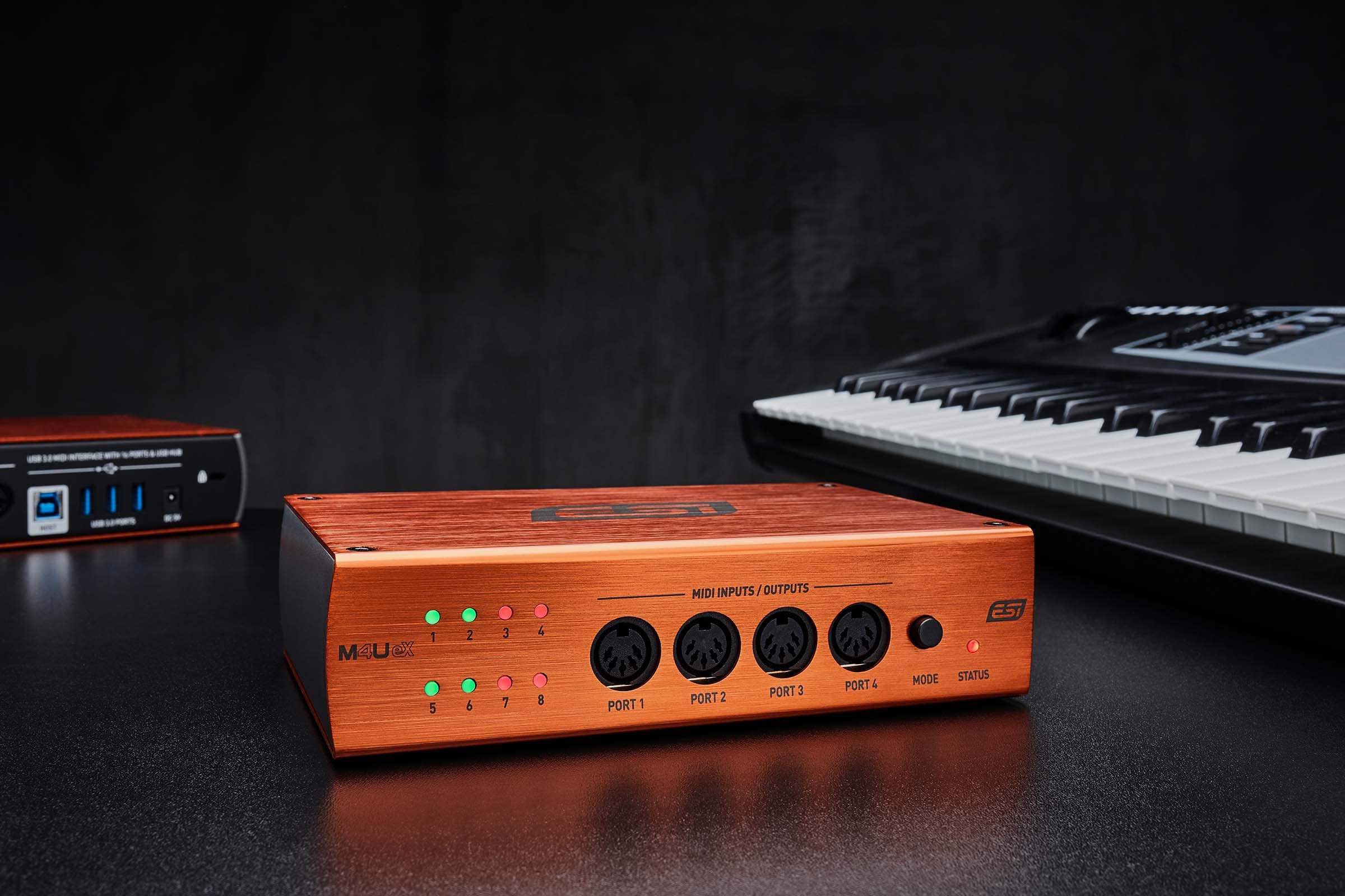 Esi M4U Ex: 8-Port Usb 3.0 Midi Interface - Class-Compliant, Plug-And-Play Connectivity For Pc/Mac, With Standalone Functionalit